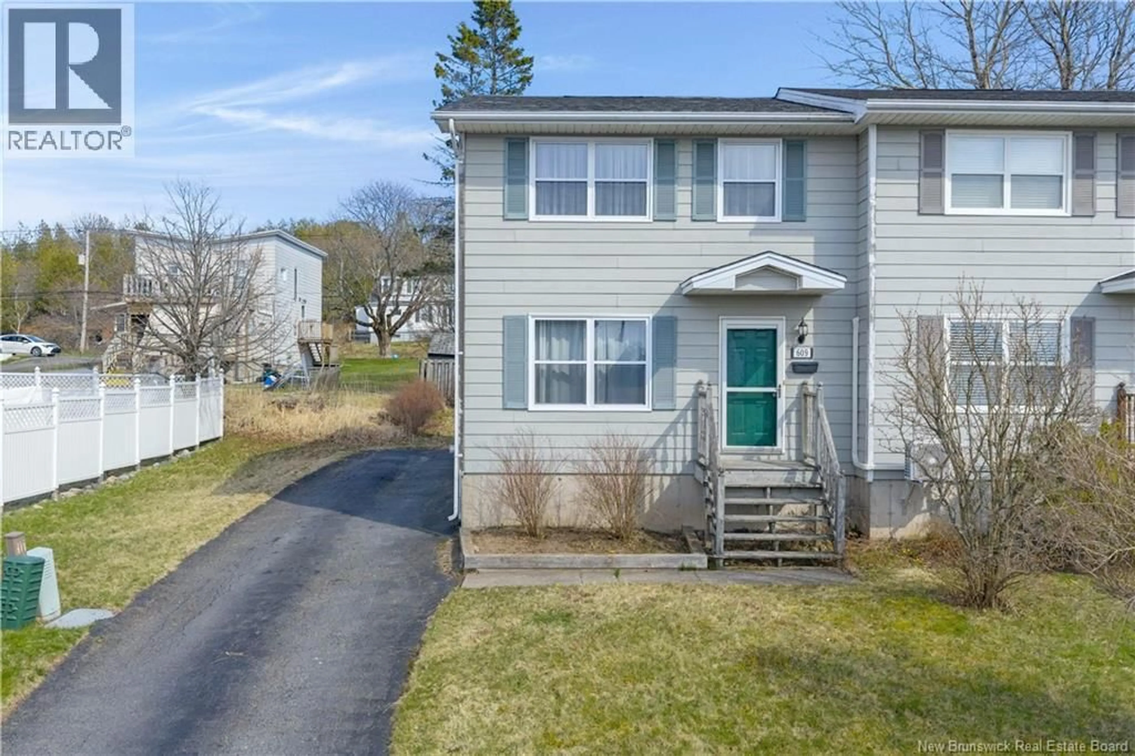Home with vinyl exterior material, street for 609 WALLACE COURT, Saint John New Brunswick E2M3L9