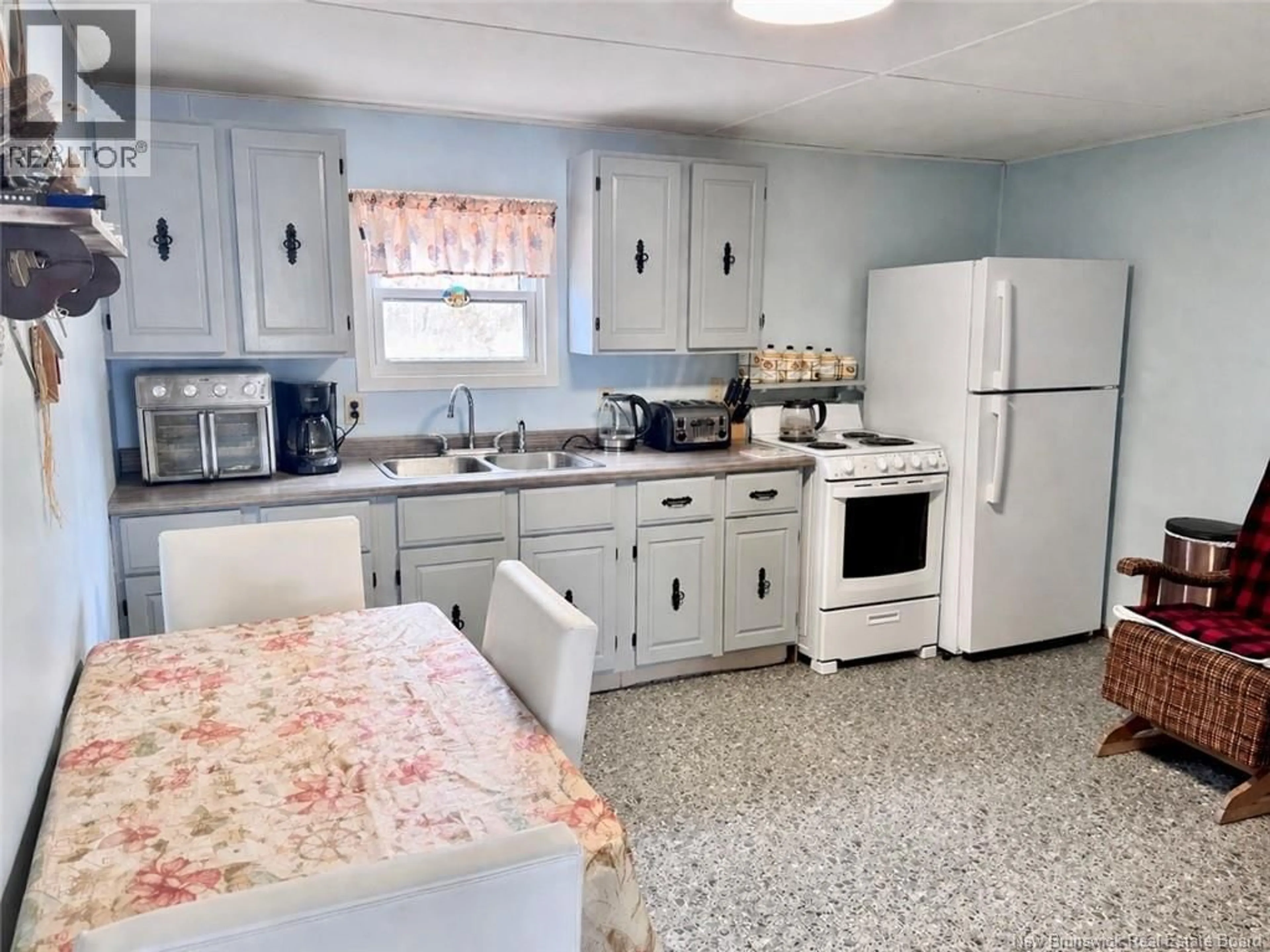Standard kitchen, ceramic/tile floor for 305 HOLTVILLE ROAD, Holtville New Brunswick E6A1X6