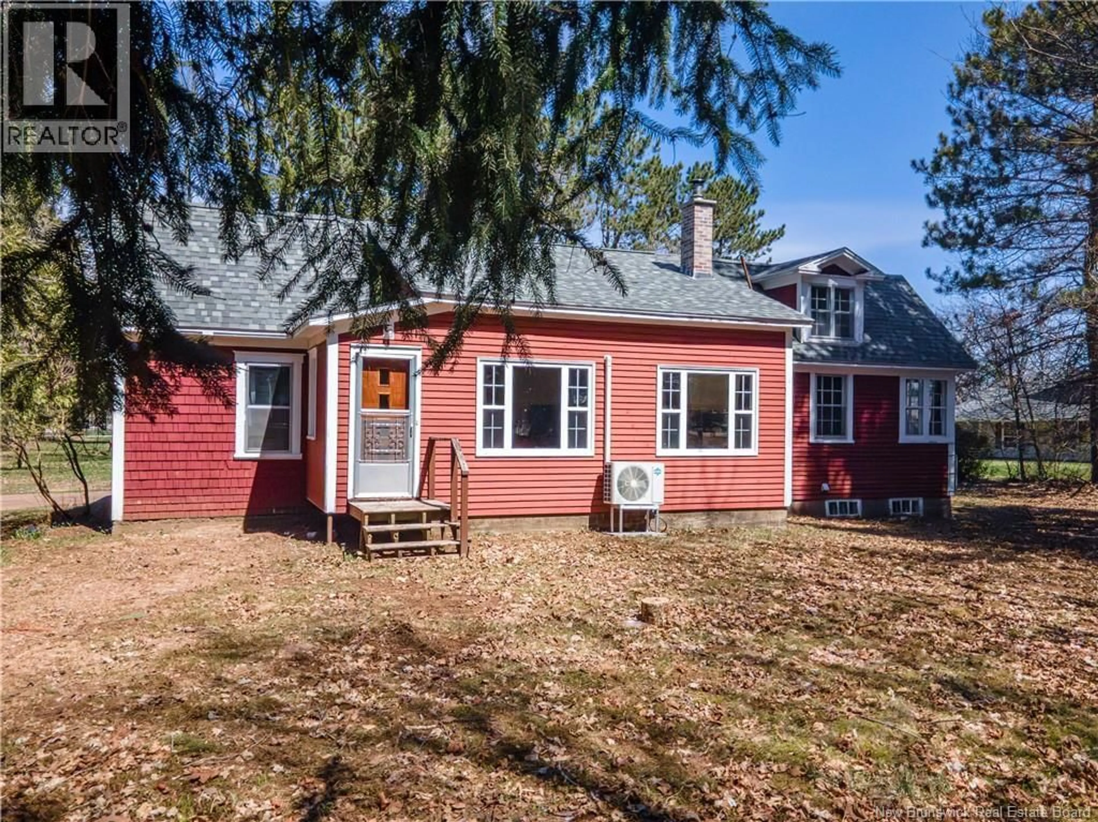 A pic from outside/outdoor area/front of a property/back of a property/a pic from drone, street for 48 ARNOLD AVENUE, Sussex New Brunswick E4E2B8