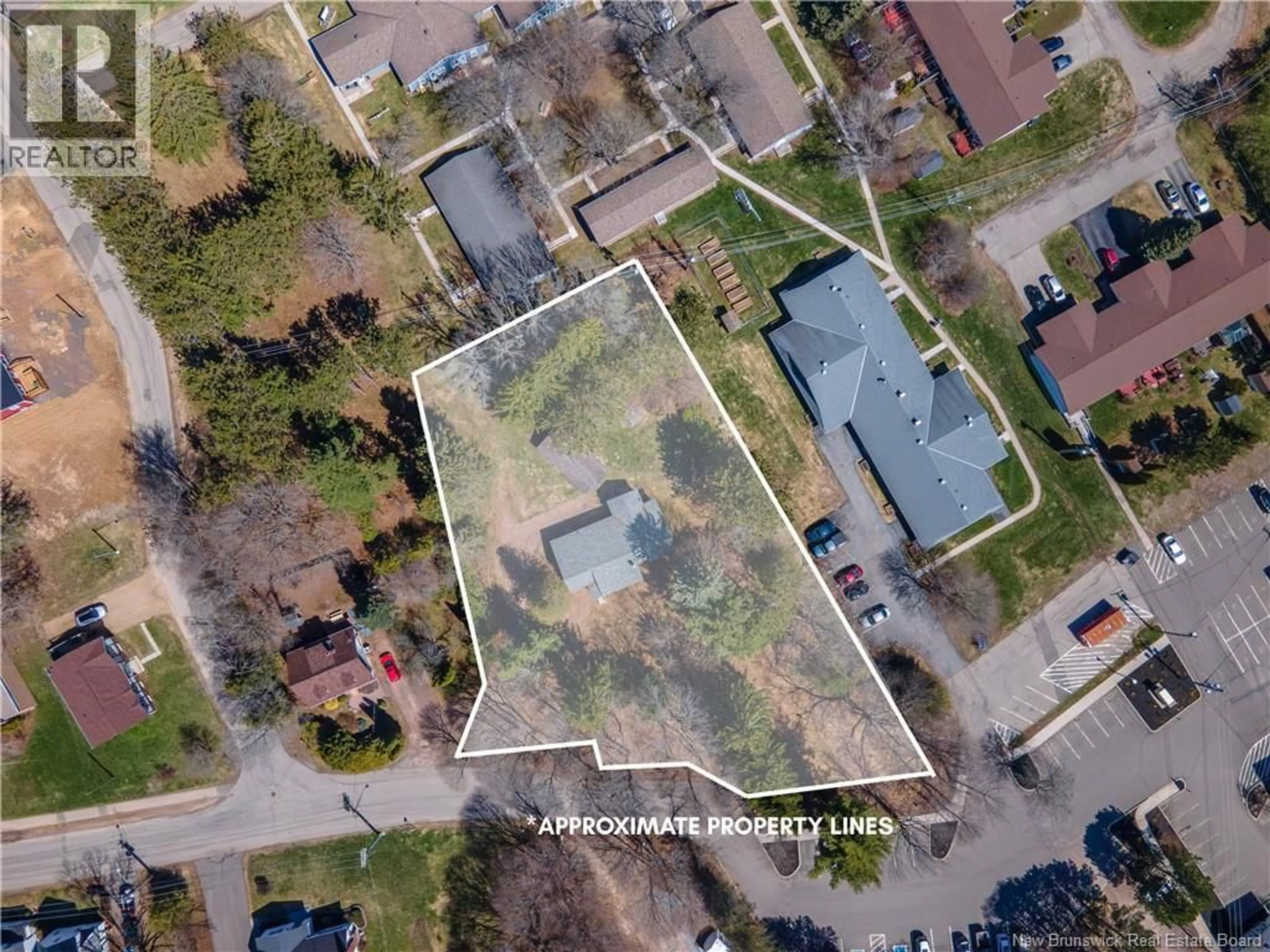 A pic from outside/outdoor area/front of a property/back of a property/a pic from drone, street for 48 ARNOLD AVENUE, Sussex New Brunswick E4E2B8