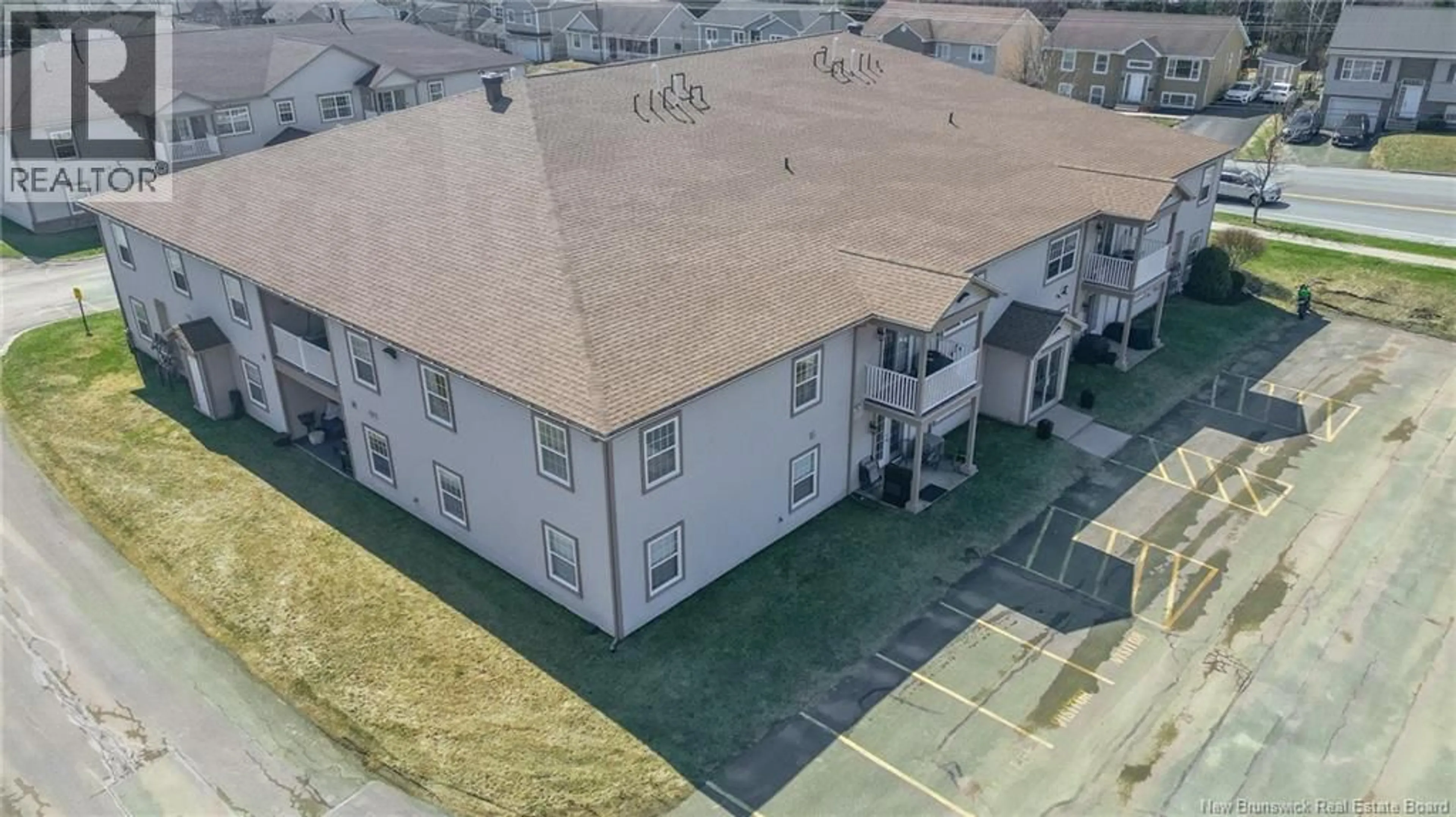 A pic from outside/outdoor area/front of a property/back of a property/a pic from drone, building for 2F - 44 BROWN BOULEVARD, Fredericton New Brunswick E3A0L8