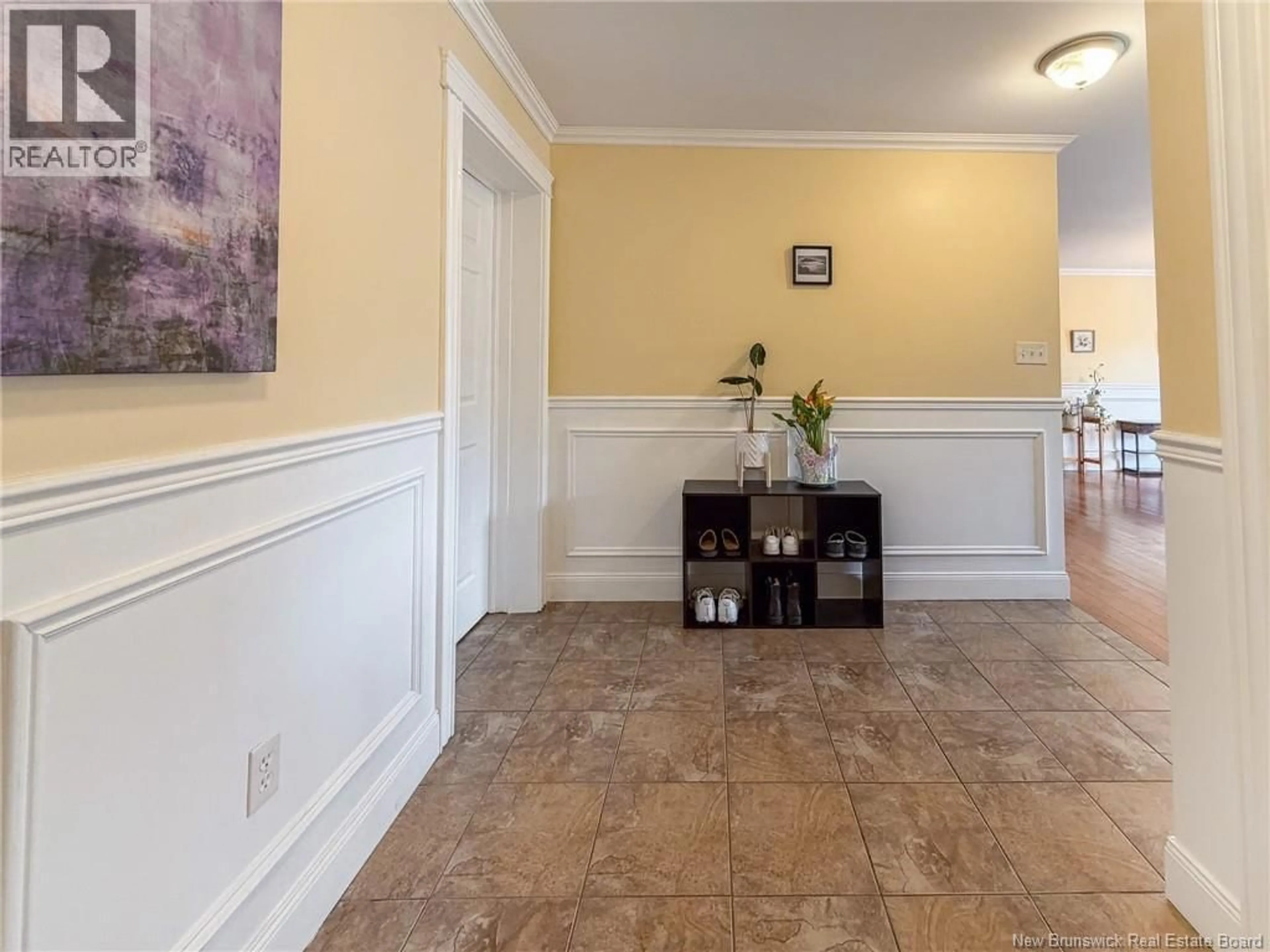 Indoor foyer for 2F - 44 BROWN BOULEVARD, Fredericton New Brunswick E3A0L8