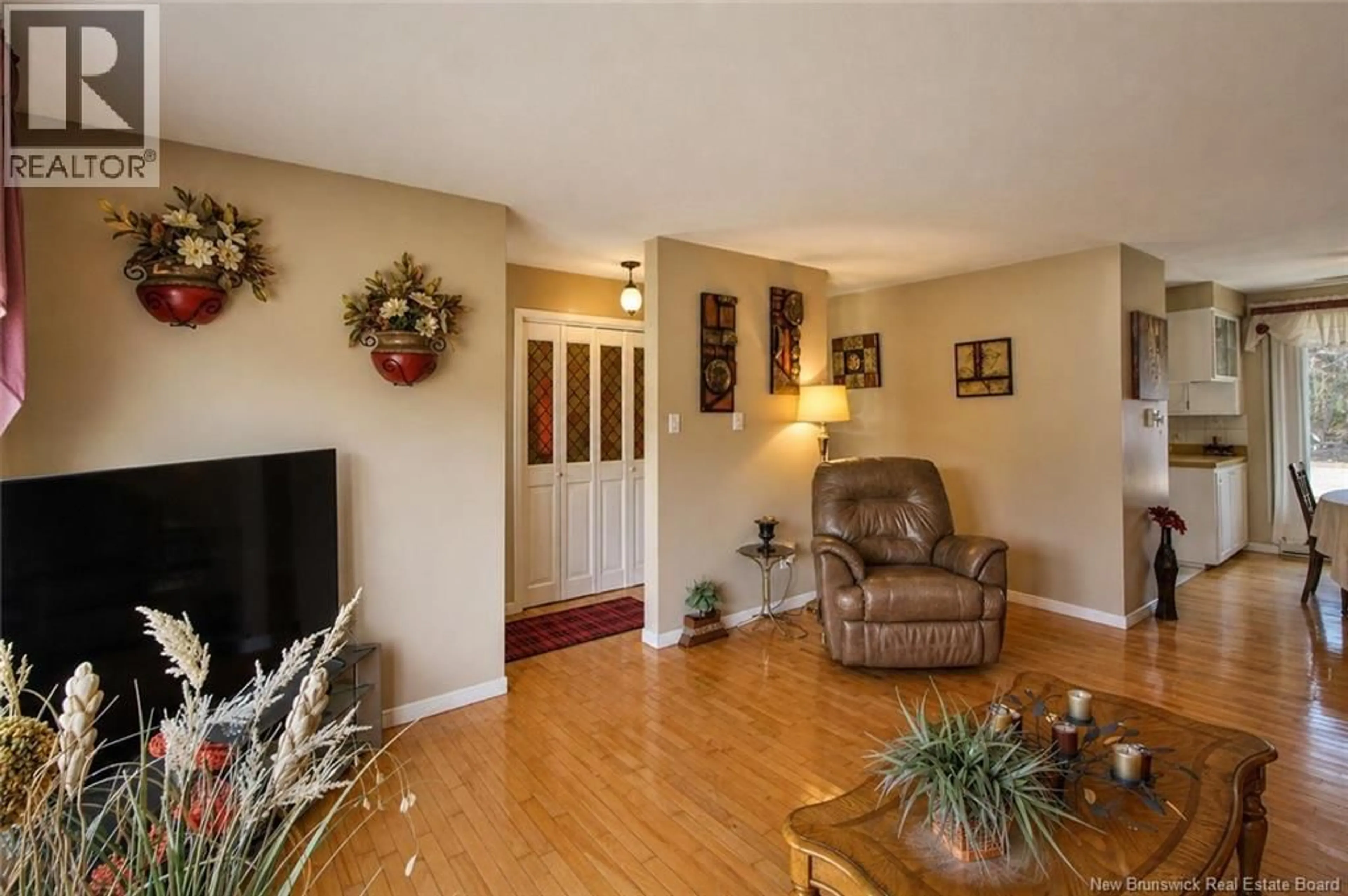 Living room with furniture, wood/laminate floor for 3219 ROUTE 505, Richiboucto-Village New Brunswick E4W1M7