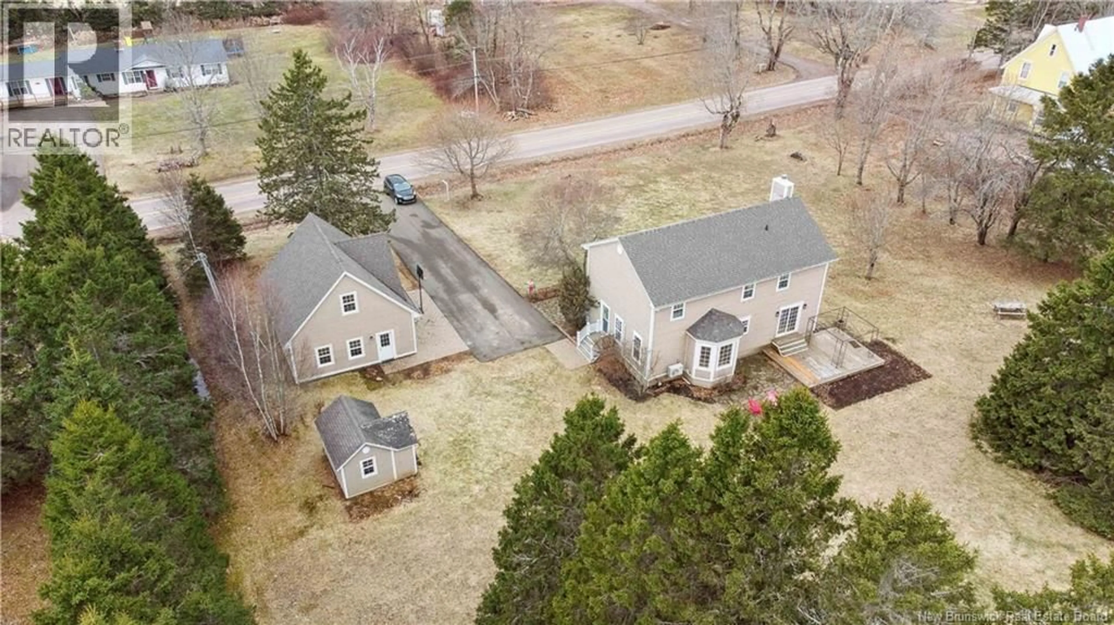 A pic from outside/outdoor area/front of a property/back of a property/a pic from drone, street for 69 MOUNT VIEW, Sackville New Brunswick E4L1M3