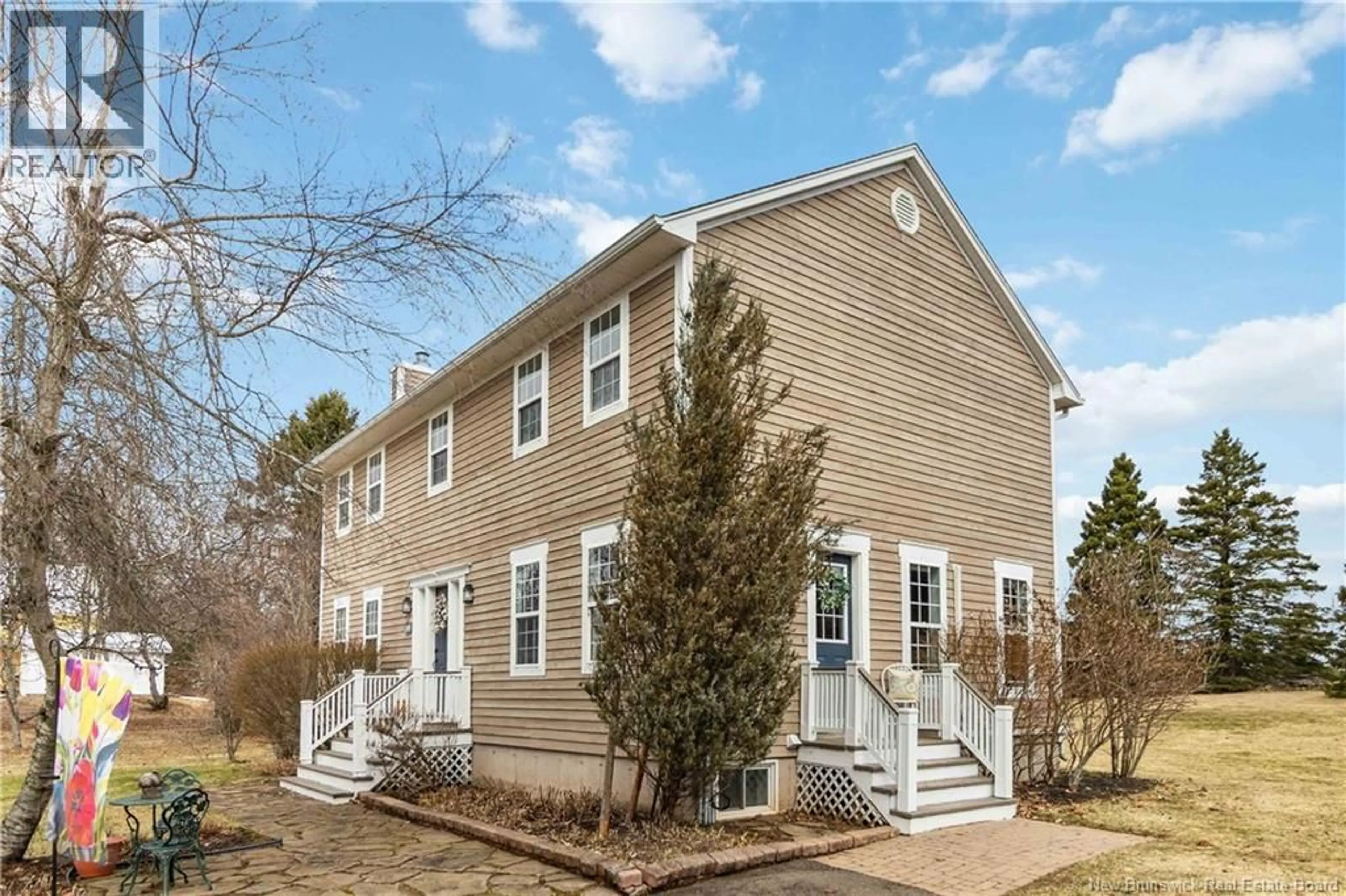 Home with vinyl exterior material, street for 69 MOUNT VIEW, Sackville New Brunswick E4L1M3