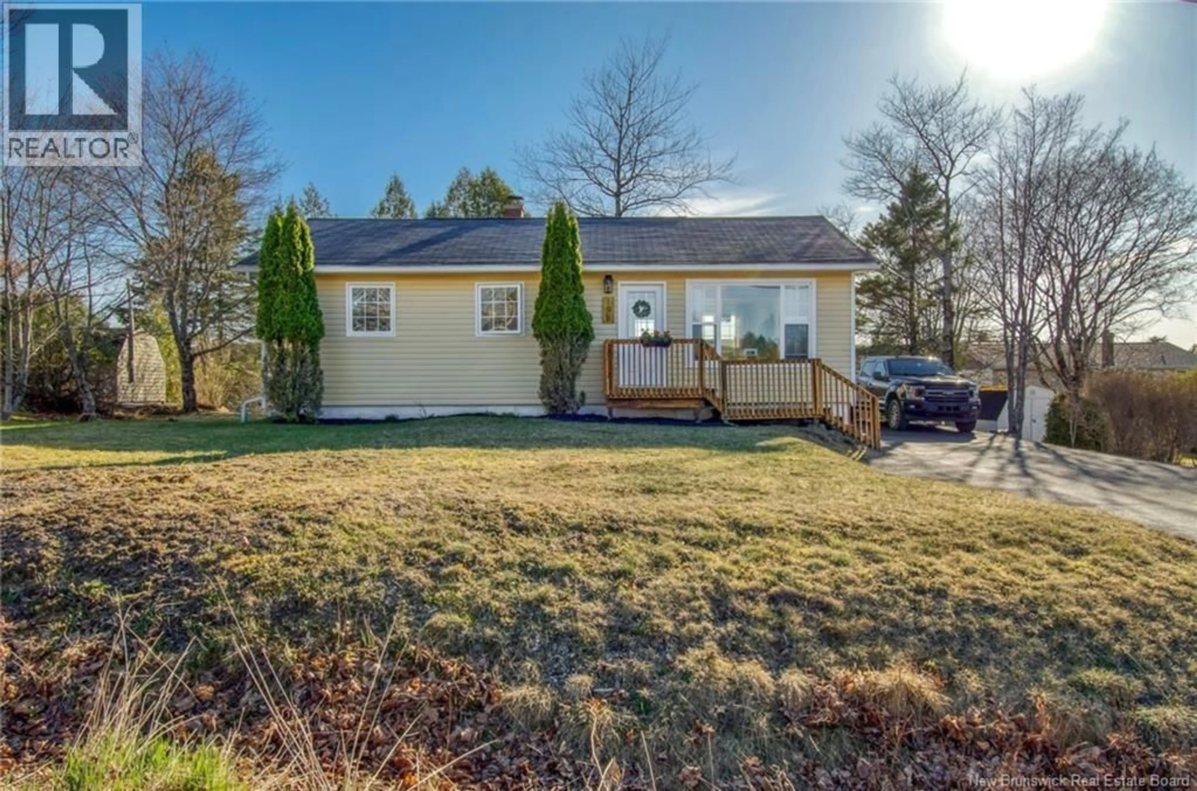 Home with vinyl exterior material, unknown for 195 SUMMIT DRIVE, Saint John New Brunswick E2J3M1