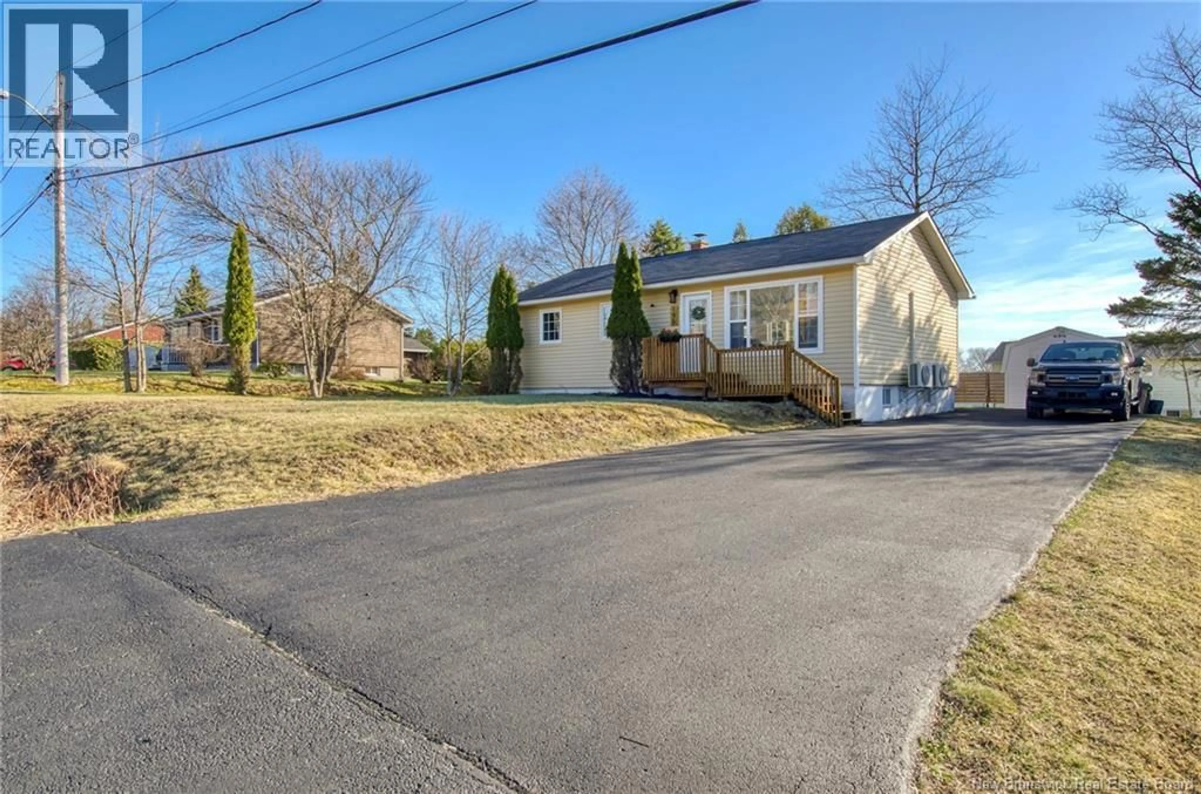 A pic from outside/outdoor area/front of a property/back of a property/a pic from drone, street for 195 SUMMIT DRIVE, Saint John New Brunswick E2J3M1