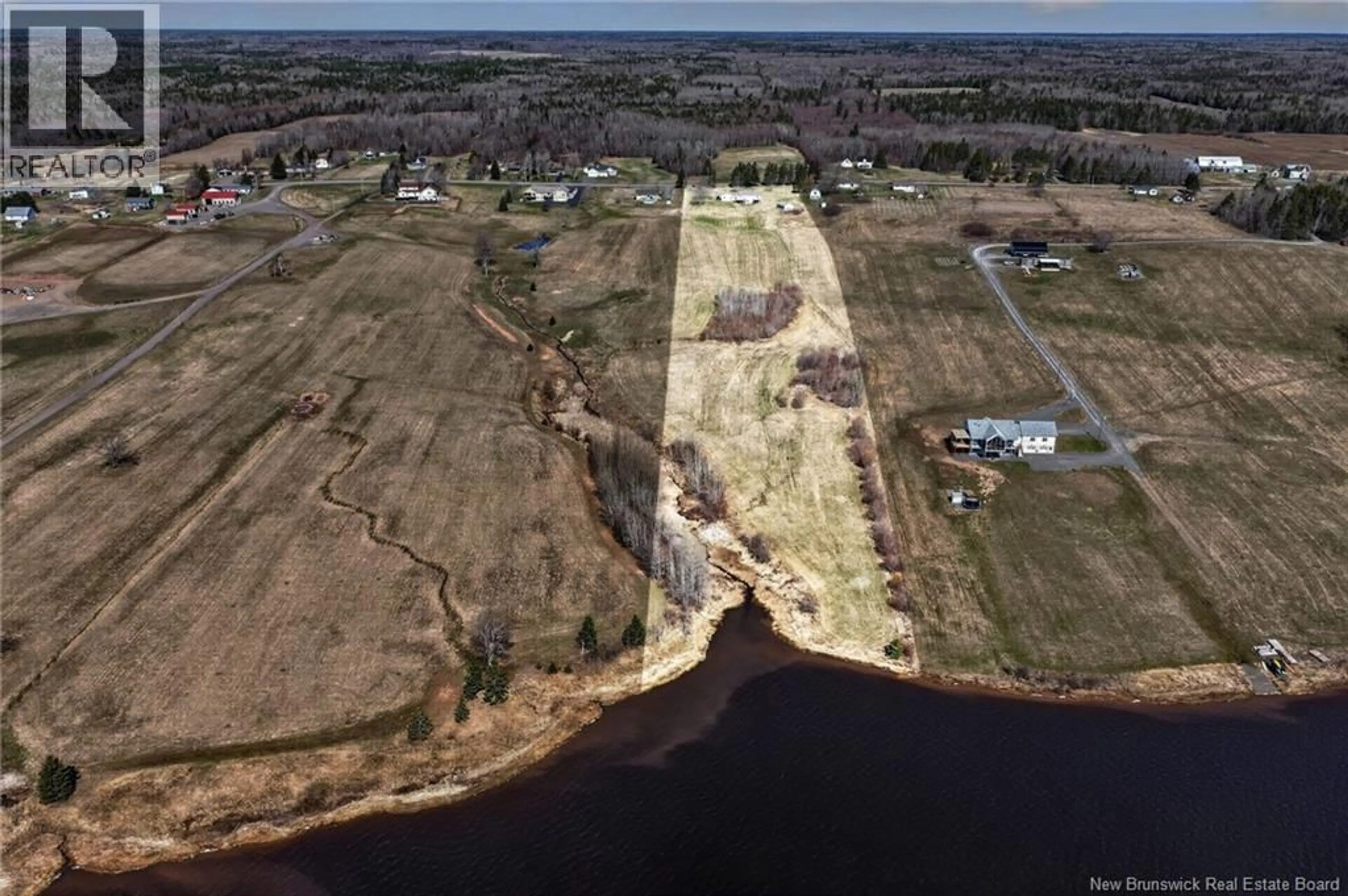 A pic from outside/outdoor area/front of a property/back of a property/a pic from drone, water/lake/river/ocean view for 1063 ROUTE 515, Bouctouche New Brunswick E4S4J8