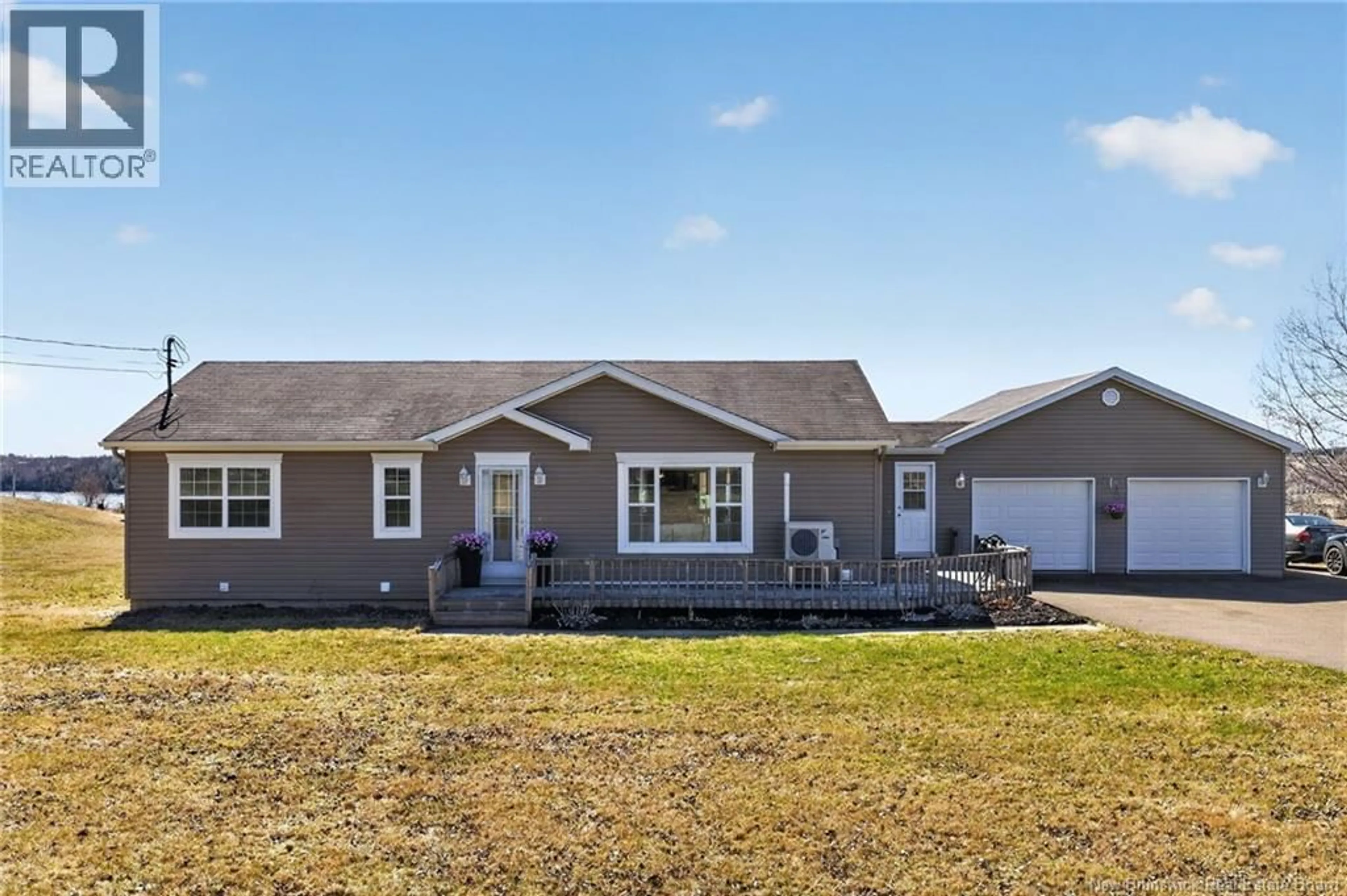 Home with vinyl exterior material, unknown for 1063 ROUTE 515, Bouctouche New Brunswick E4S4J8