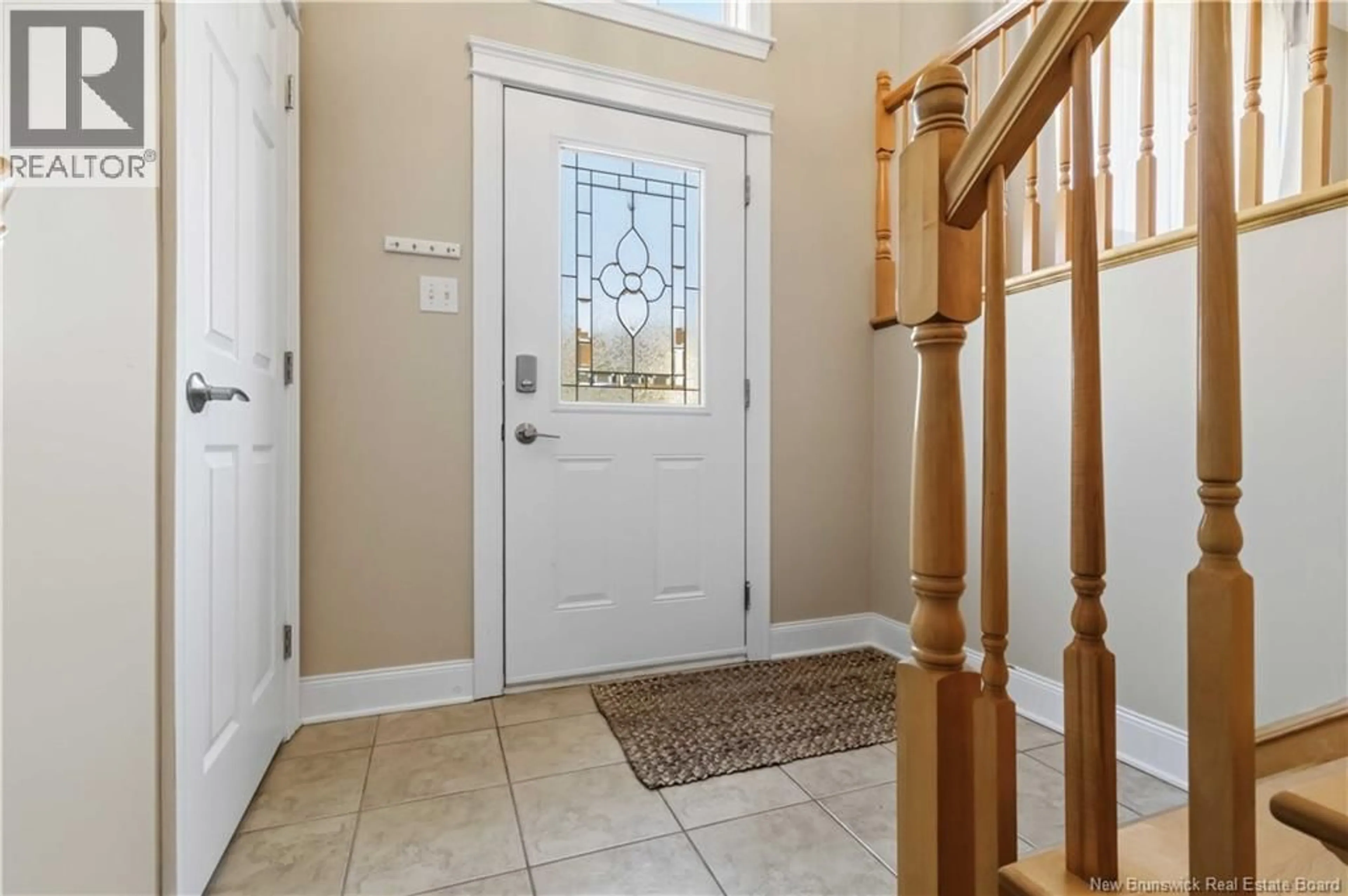 Indoor entryway for 21 PETERS DRIVE, Fredericton New Brunswick E3A0G7