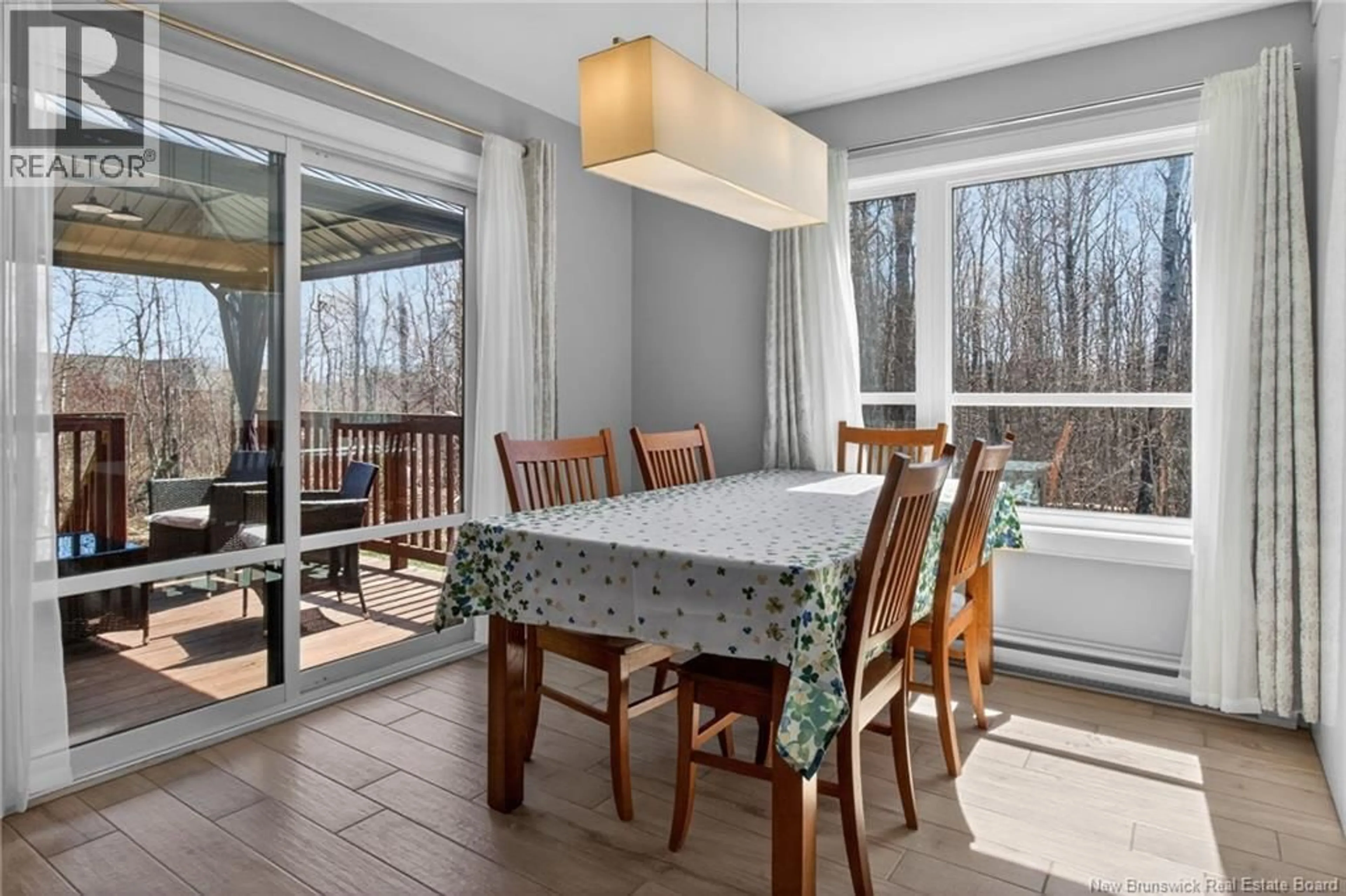 Dining room, wood/laminate floor for 72 TIMANDRA CRESCENT, Moncton New Brunswick E1G5Y4
