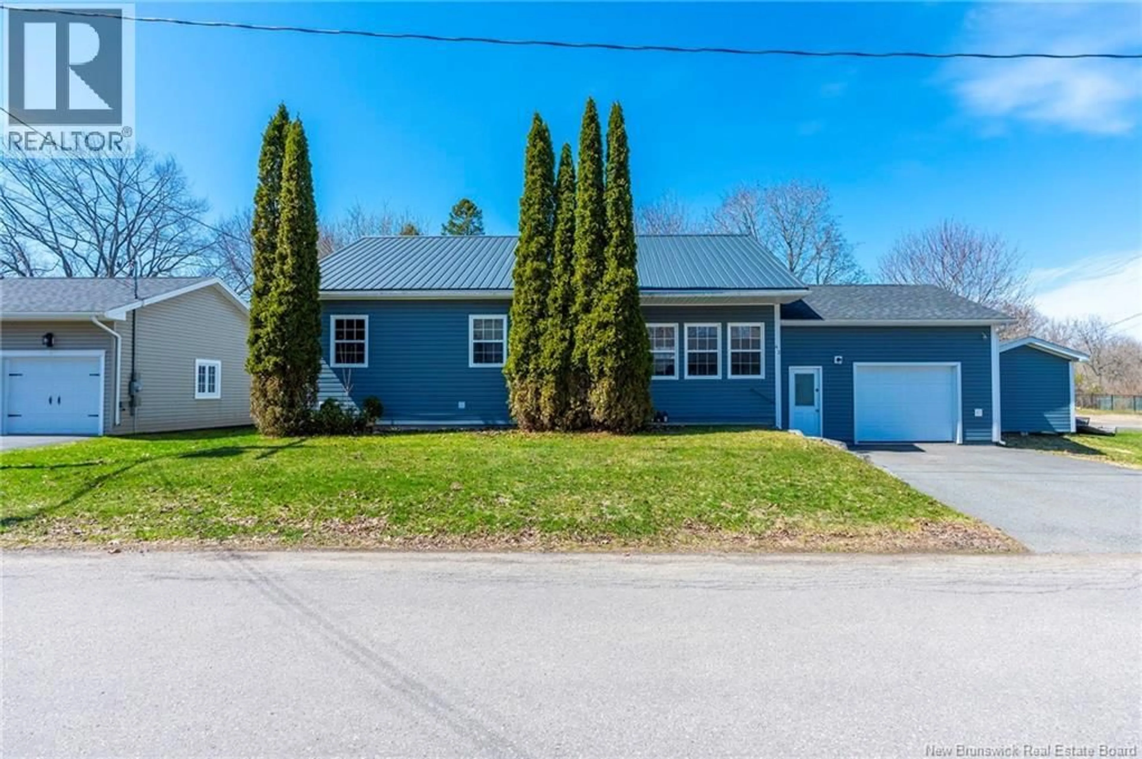 Unknown for 42 STEWART AVENUE, Sussex New Brunswick E4E2E6