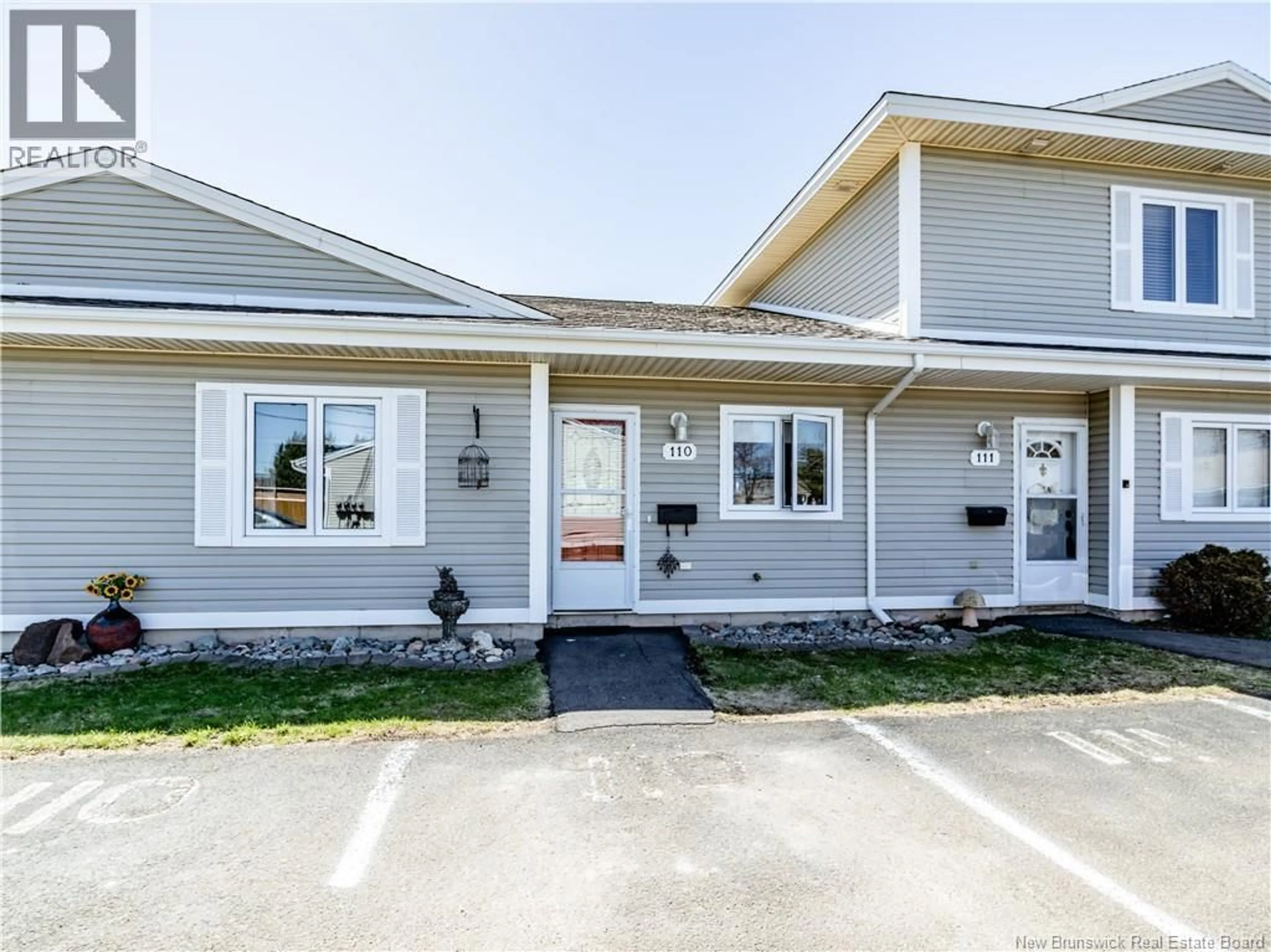 Unknown for 110 - 208 VIRGINIA, Dieppe New Brunswick E1A6R7