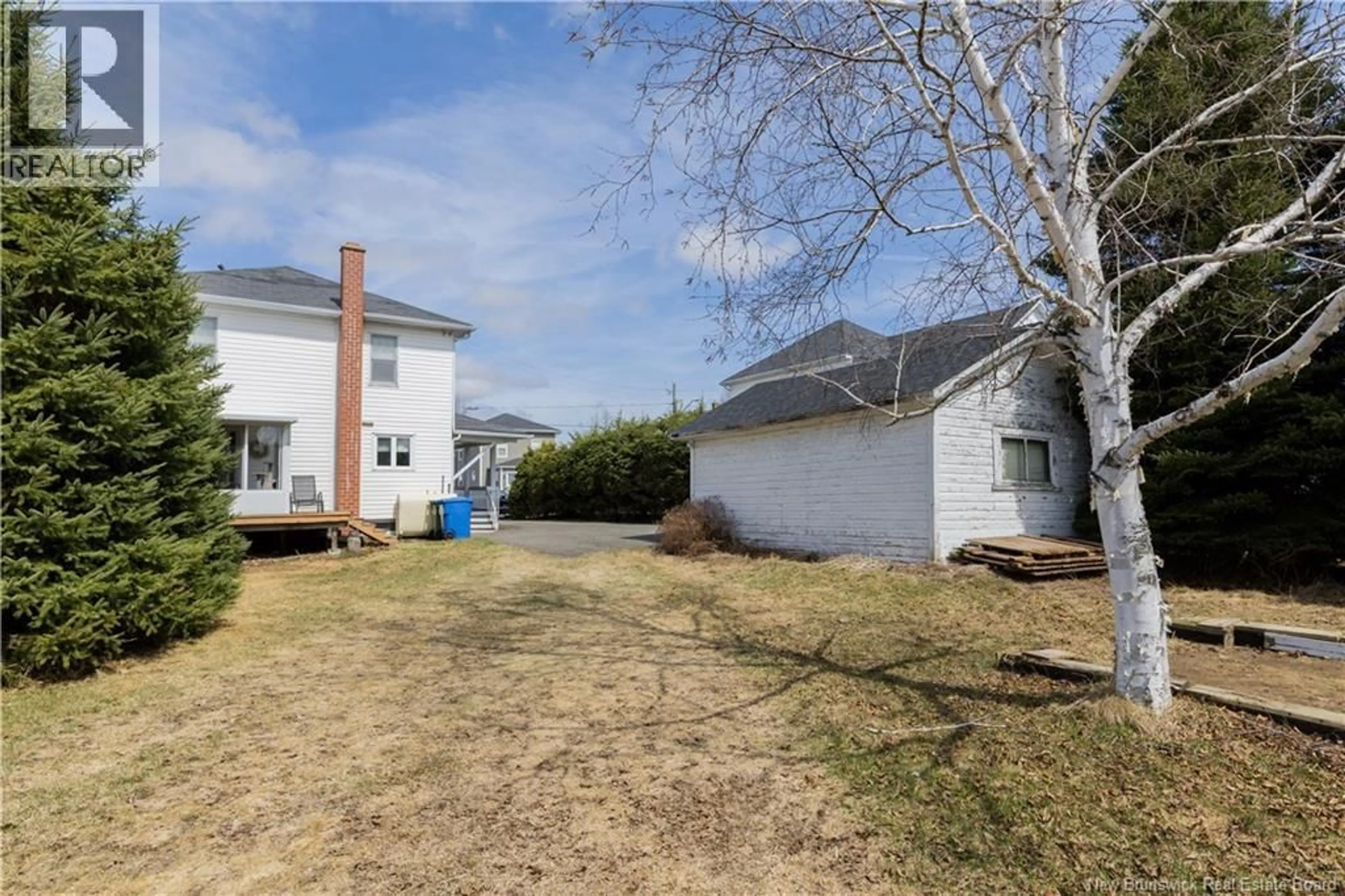 A pic from outside/outdoor area/front of a property/back of a property/a pic from drone, street for 205 BASIN STREET, Grand Falls New Brunswick E3Z2H9