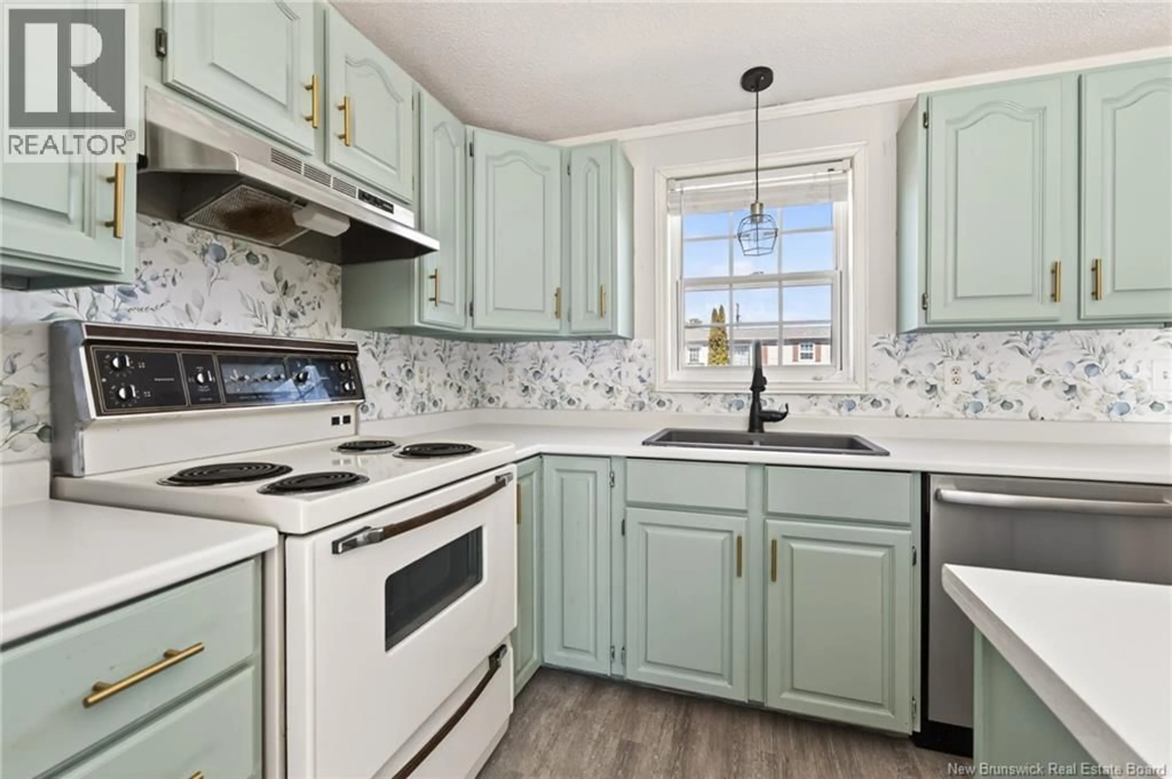 Standard kitchen, ceramic/tile floor for 66 SOPHIE LANE, Dieppe New Brunswick E1A7C7