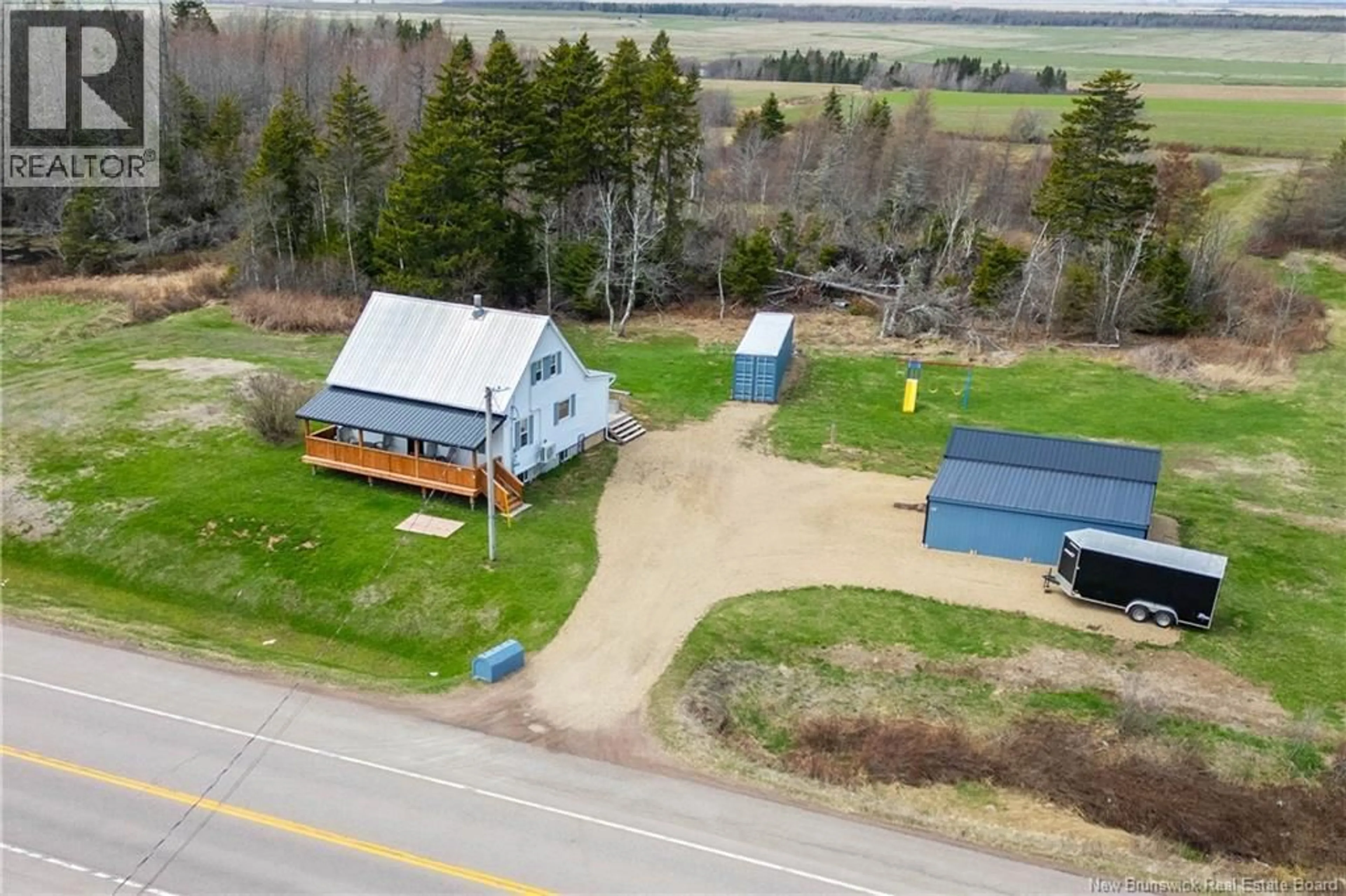A pic from outside/outdoor area/front of a property/back of a property/a pic from drone, building for 632 ROUTE 16, Pointe de Bute New Brunswick E4L2N5