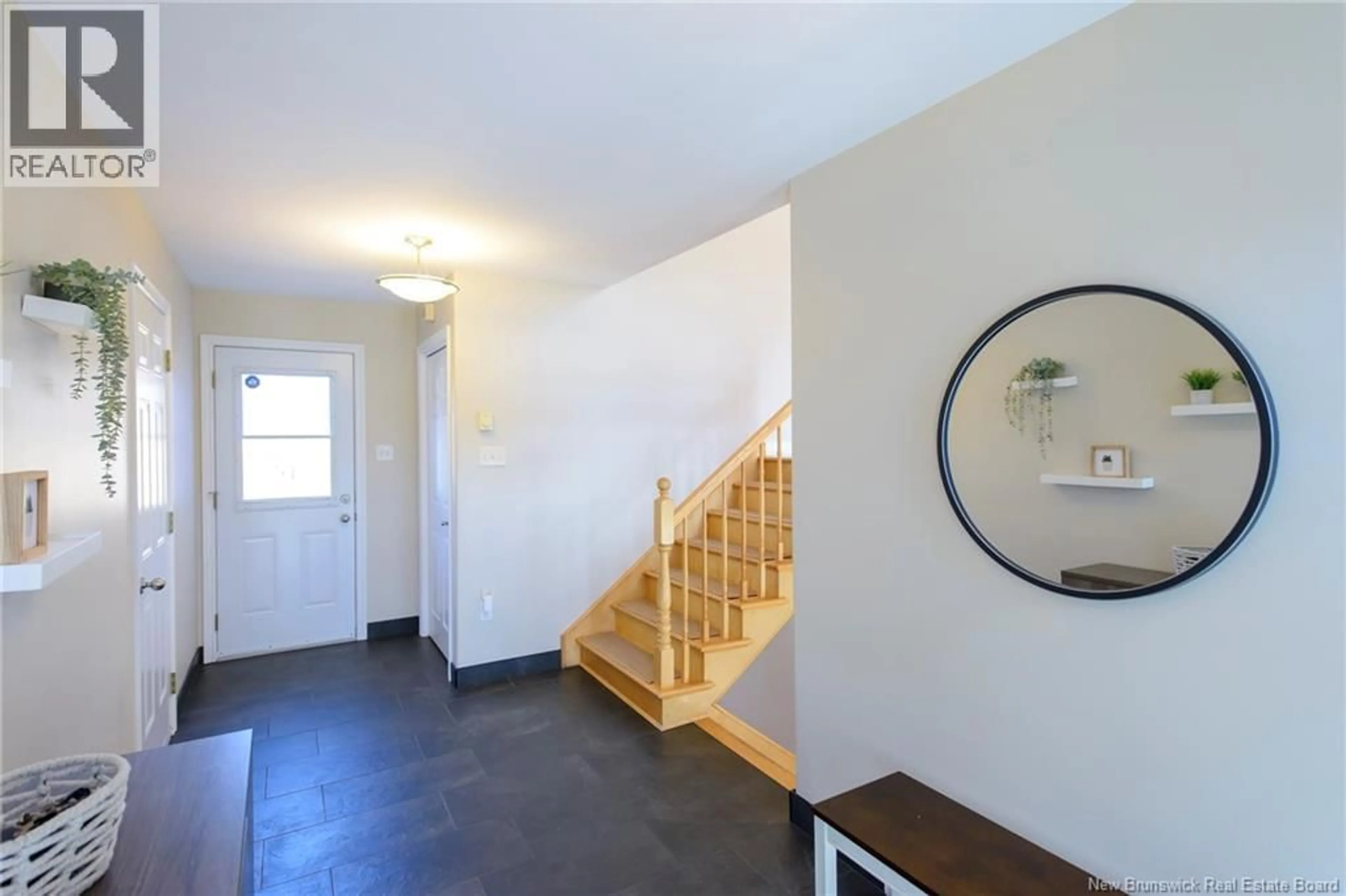 Indoor entryway for 56 CHELSEA DRIVE, Quispamsis New Brunswick E2E6E8