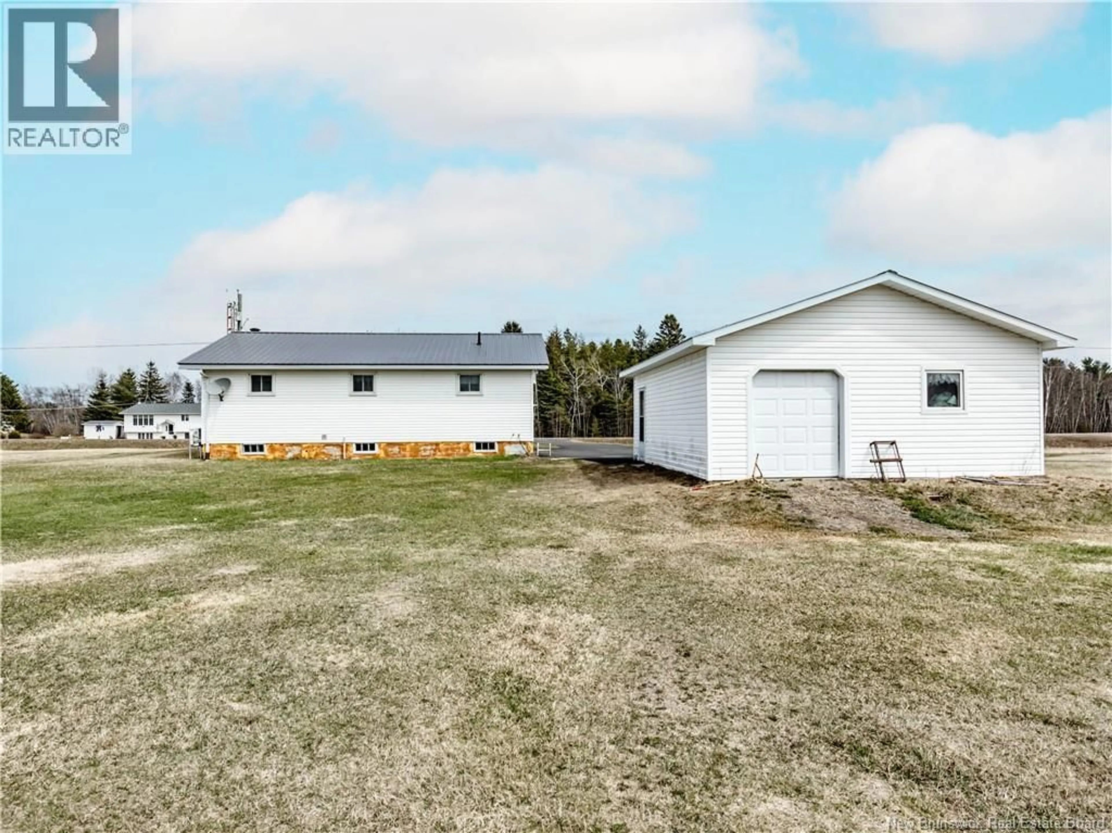A pic from outside/outdoor area/front of a property/back of a property/a pic from drone, unknown for 1569 ROUTE 505, Richiboucto-Village New Brunswick E4W1L9