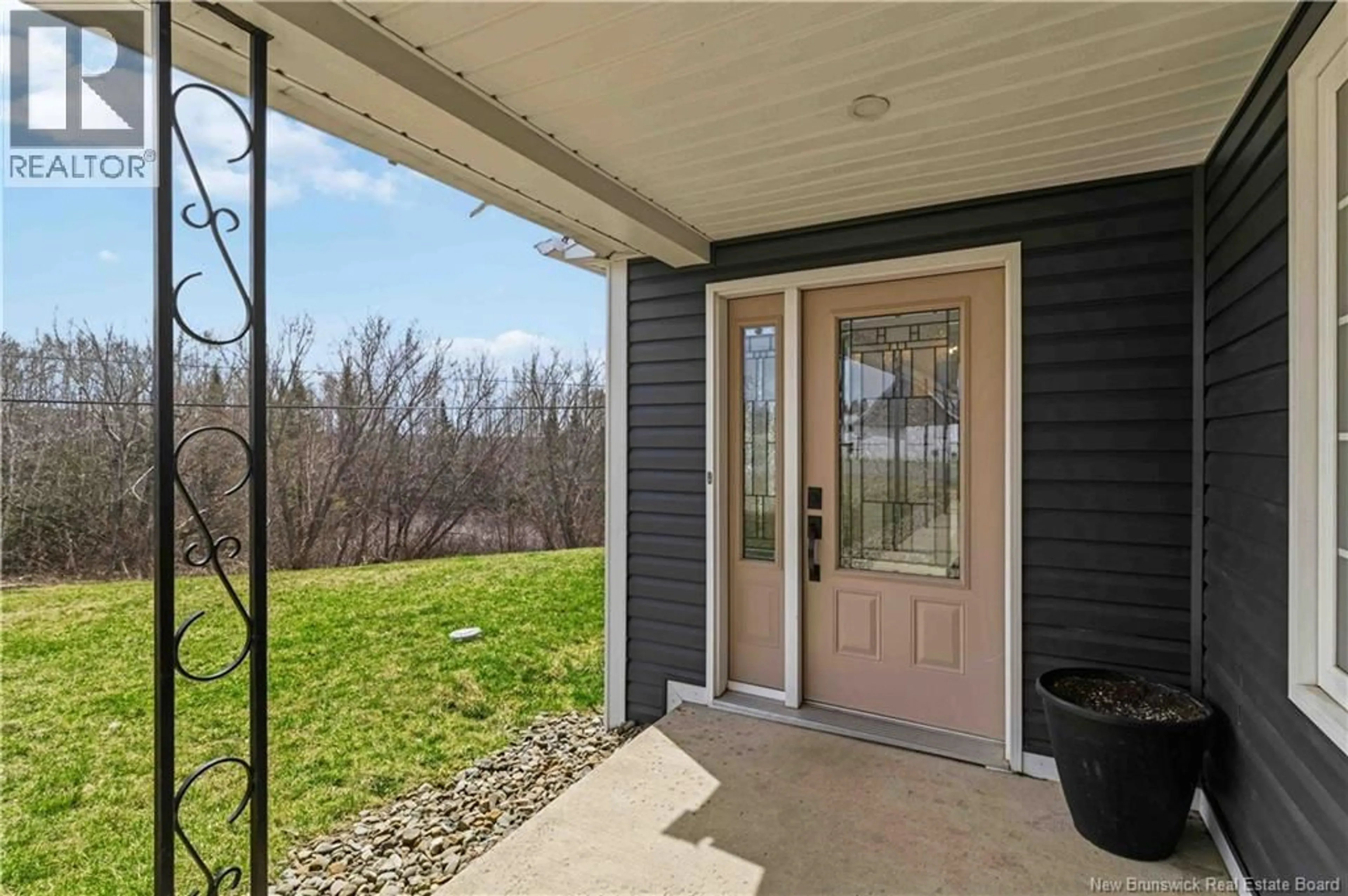 Indoor entryway for 121 CLOVERDALE ROAD, Hartland New Brunswick E7P3H8