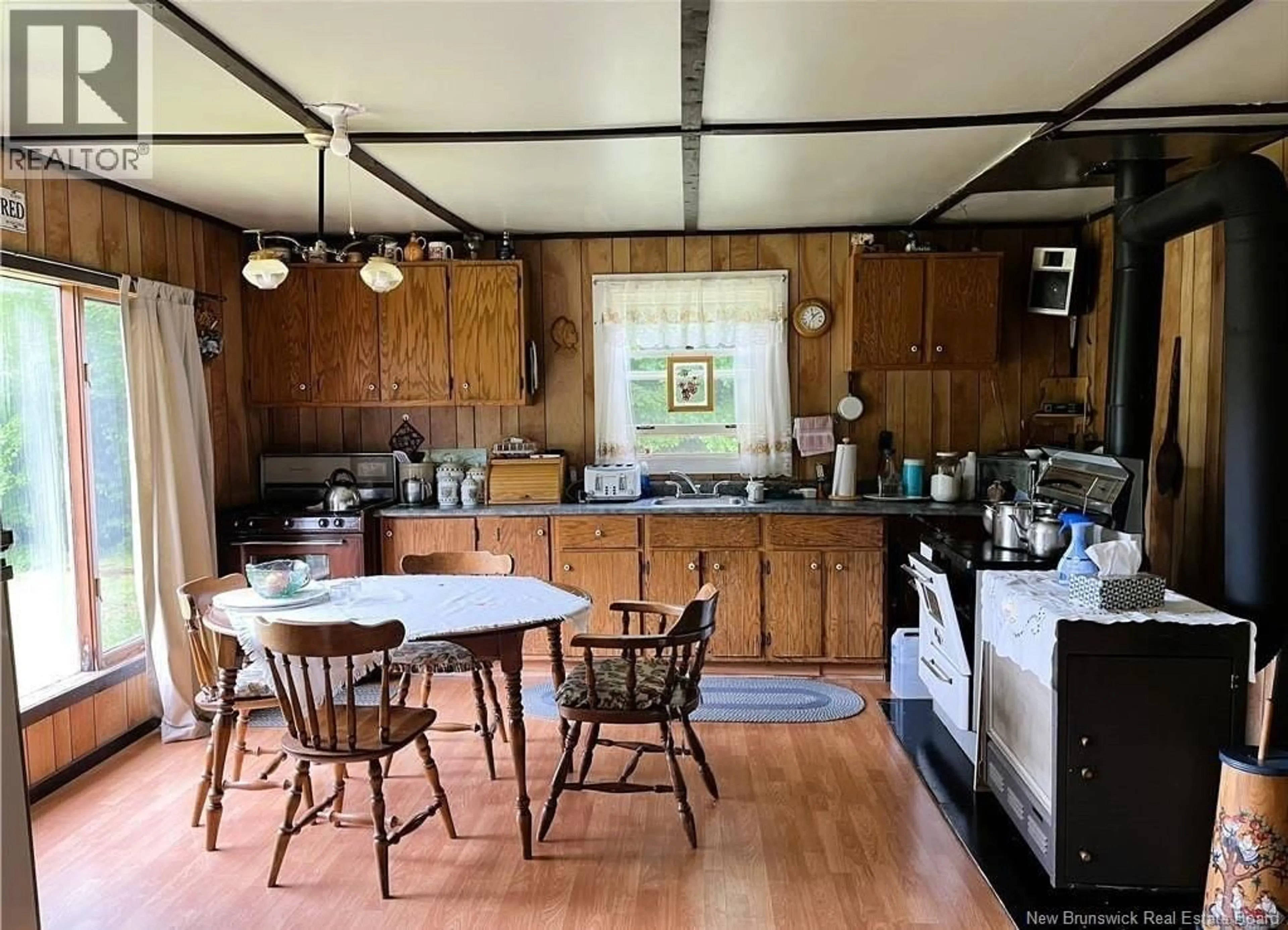 Standard kitchen, unknown for WEINER WAY, Teahans Corner New Brunswick E4Z1R7