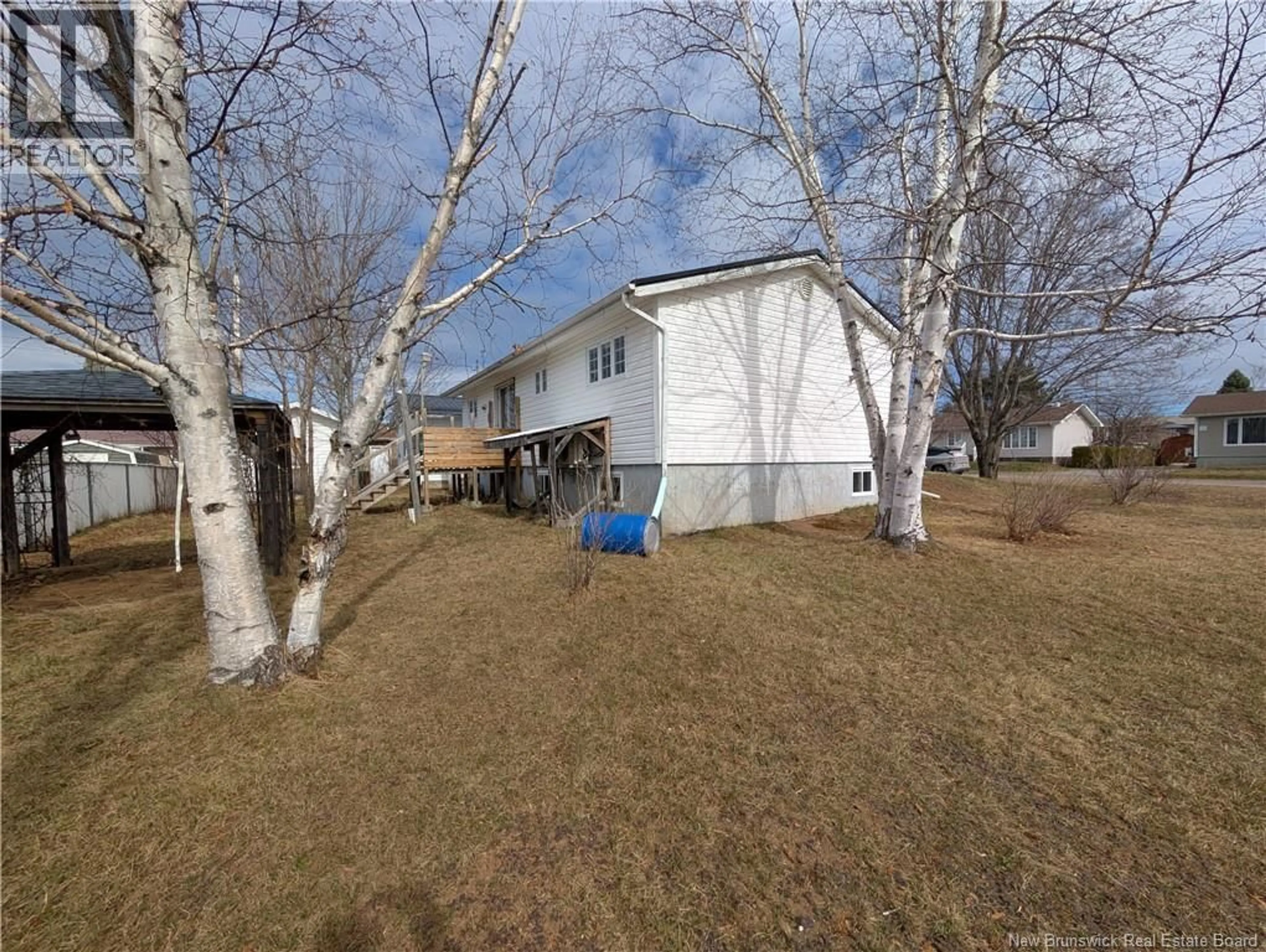 A pic from outside/outdoor area/front of a property/back of a property/a pic from drone, unknown for 562 FLEET, Bathurst New Brunswick E2A4H1