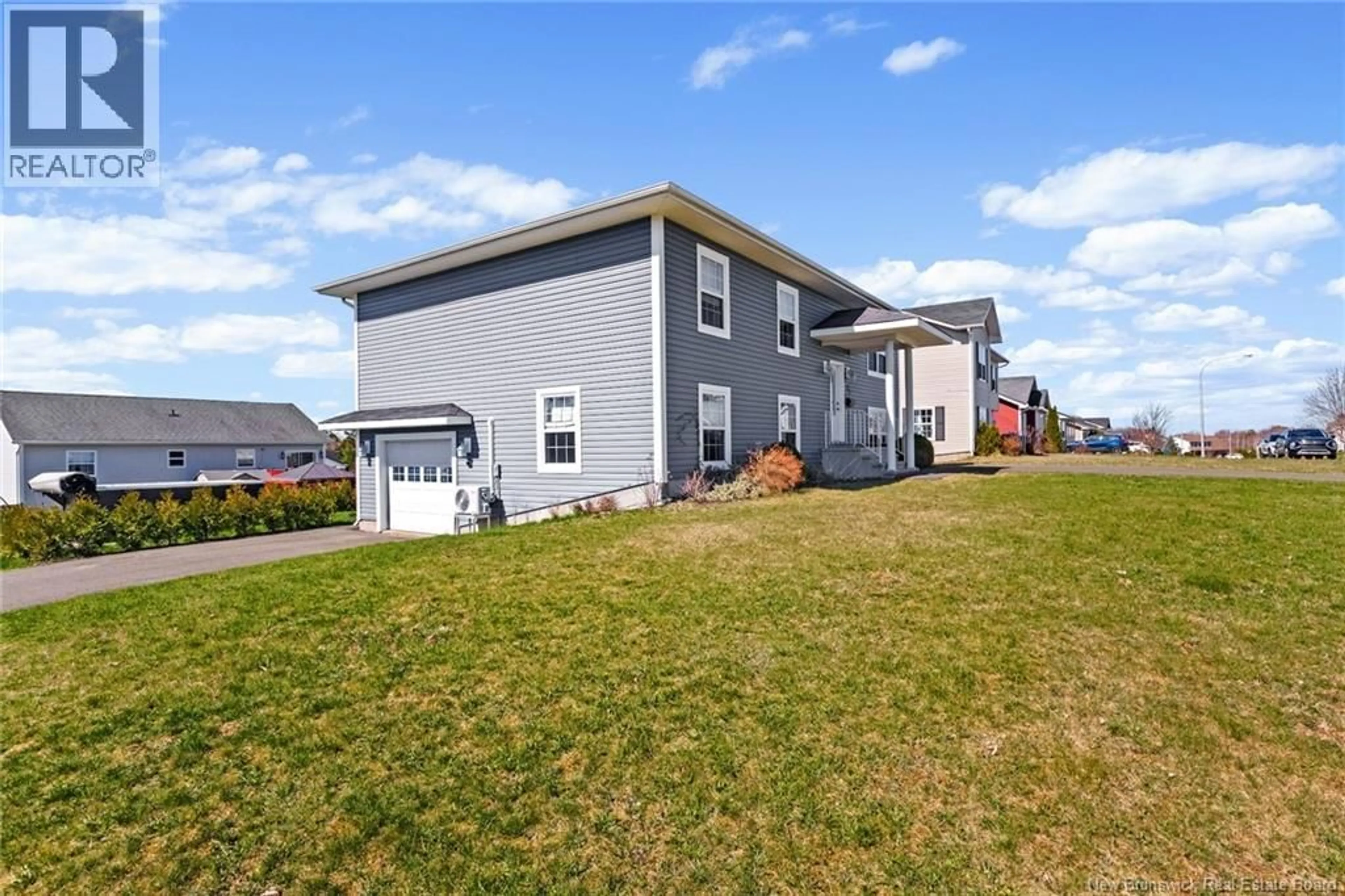 Home with vinyl exterior material, street for 55 WATLING CRESCENT, Oromocto New Brunswick E2V4L2