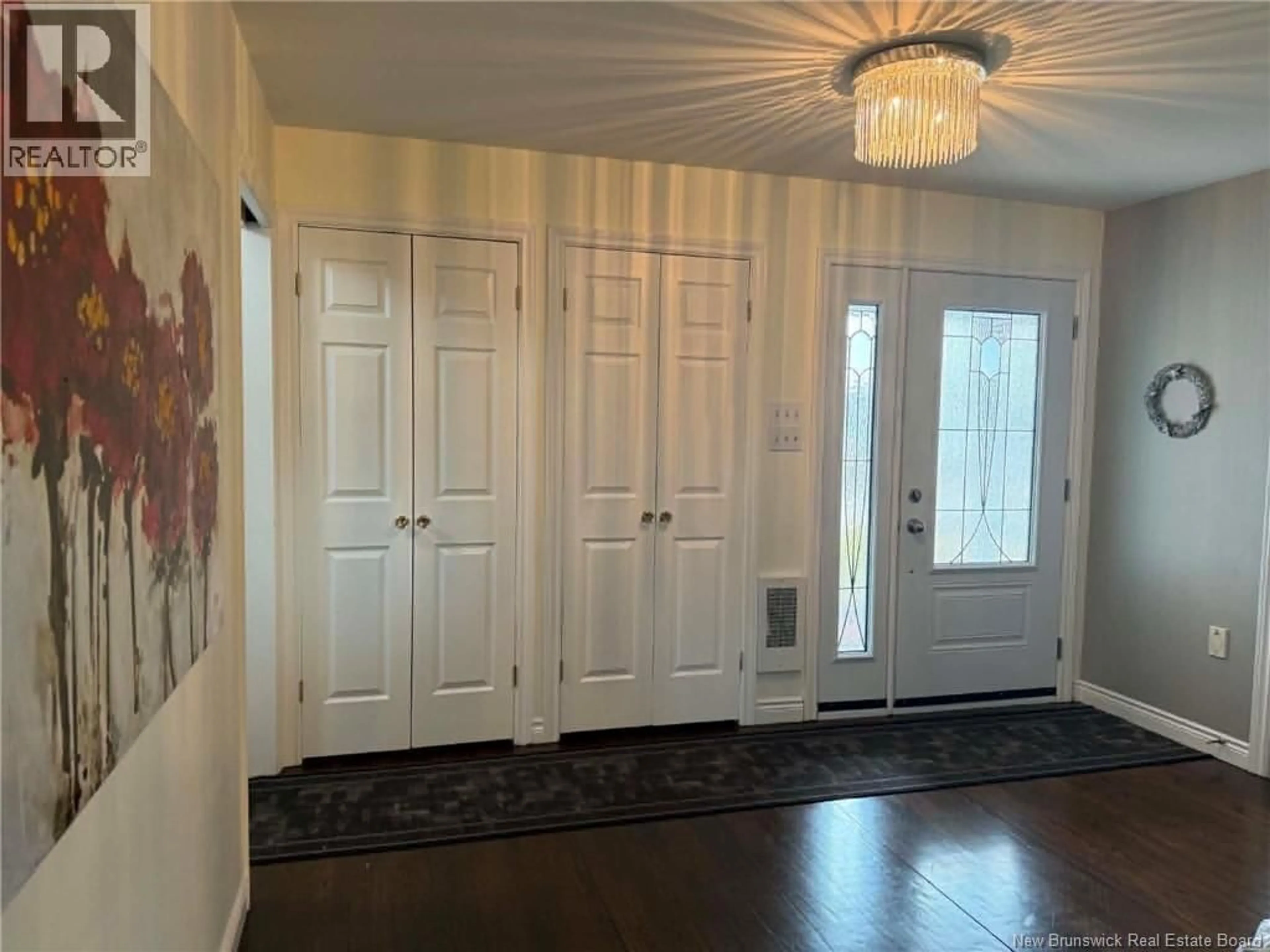 Indoor entryway for 103 WAVERLY DRIVE, Miramichi New Brunswick E1V7R3