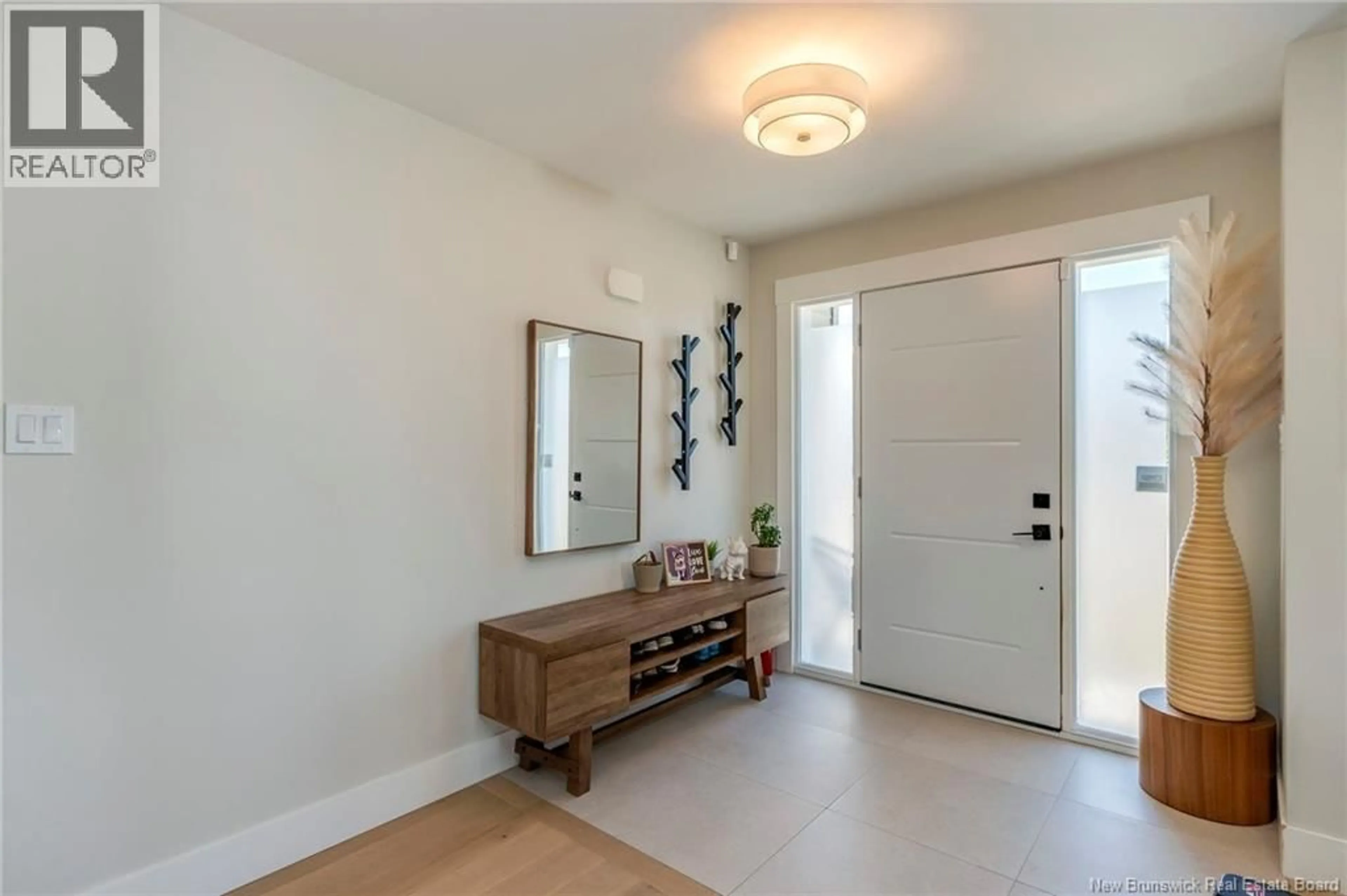 Indoor entryway for 104 MONIQUE STREET, Shediac New Brunswick E4P2C4