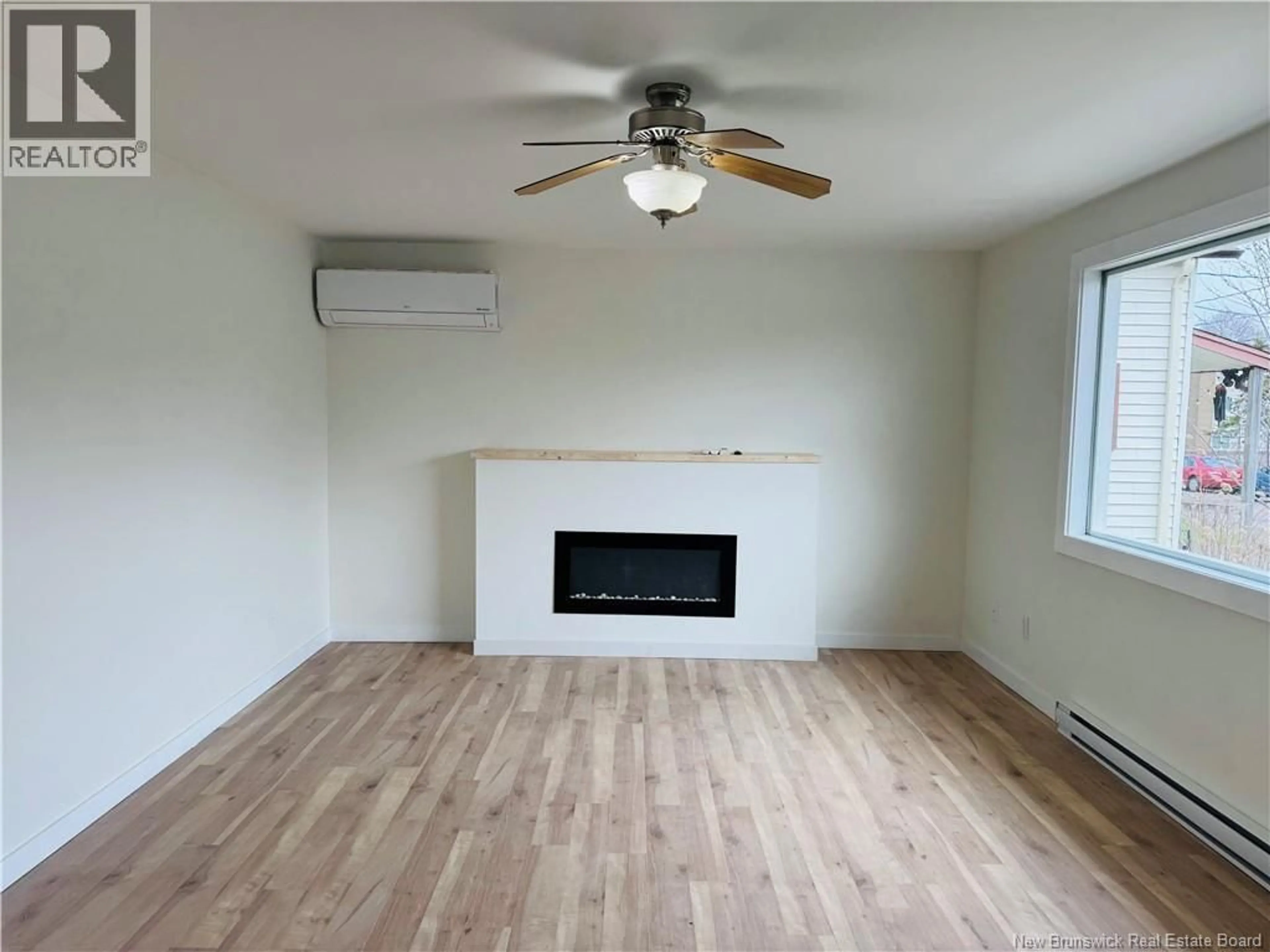 A pic of a room for 34 ATKINSON AVENUE, Moncton New Brunswick E1C7S3