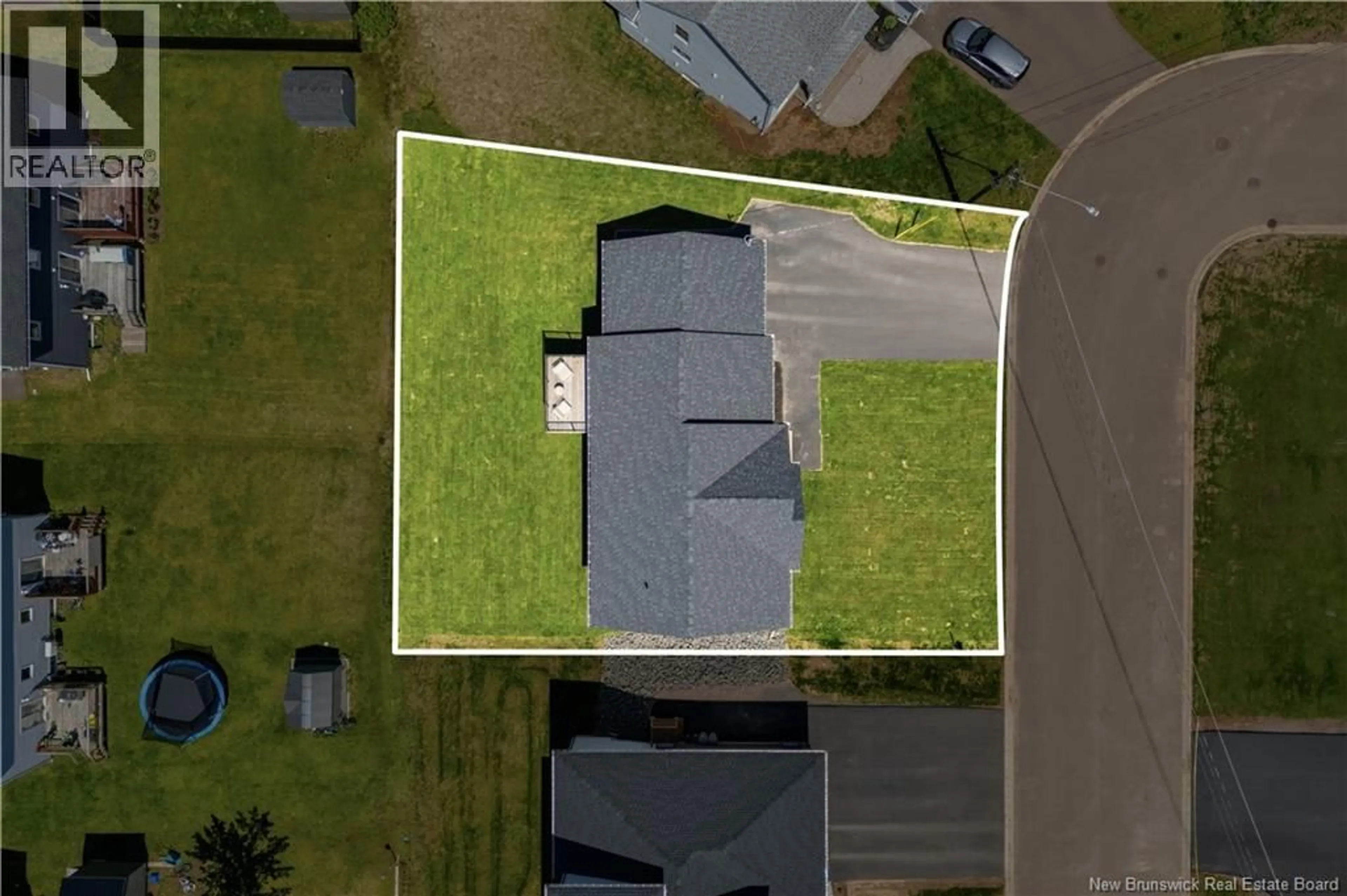 A pic from outside/outdoor area/front of a property/back of a property/a pic from drone, street for 19 LE GUERNE COURT, Moncton New Brunswick E1K0A3