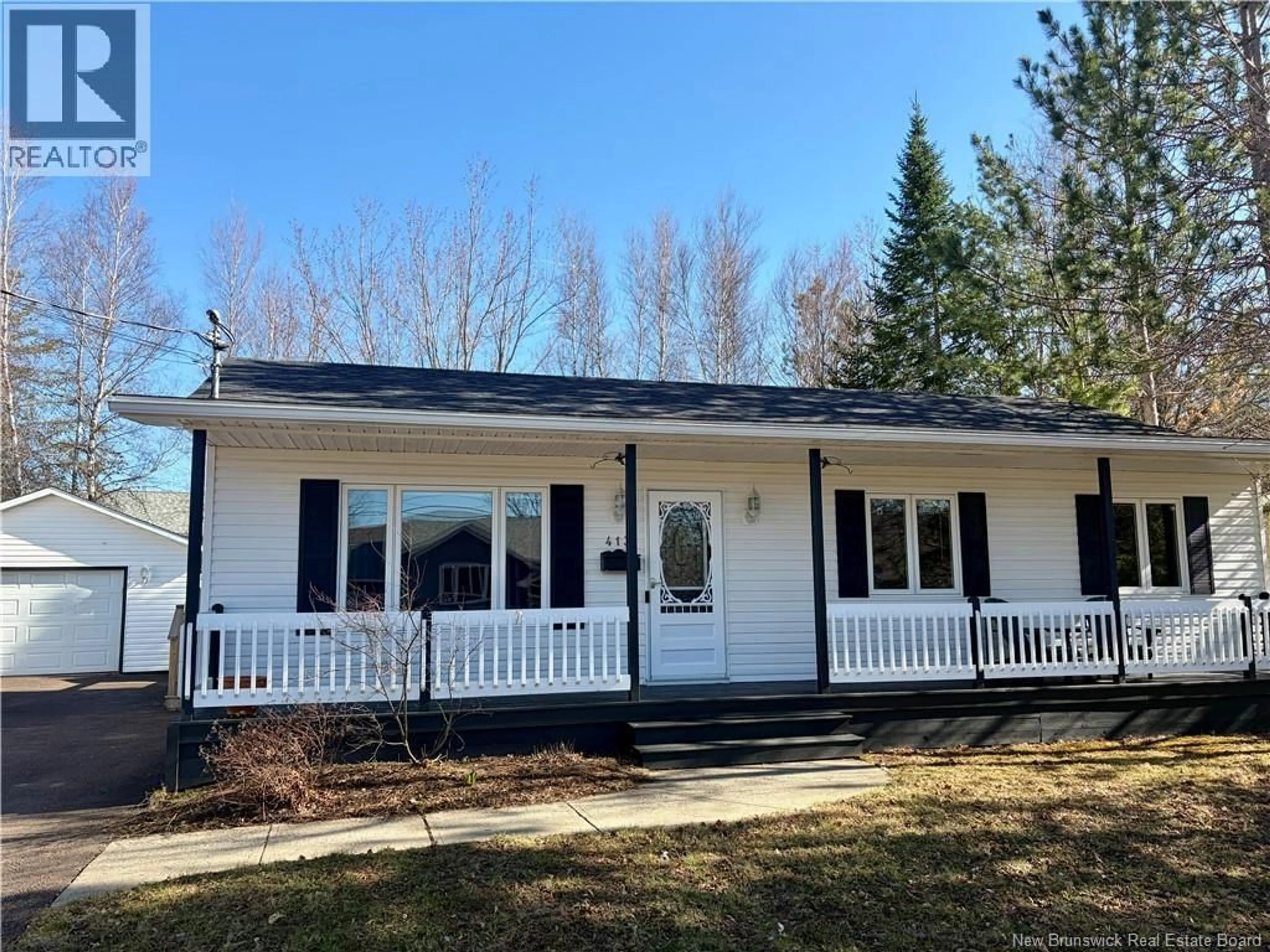 Home with vinyl exterior material, unknown for 413 MANDEVILLE STREET, Dieppe New Brunswick E1A6W1