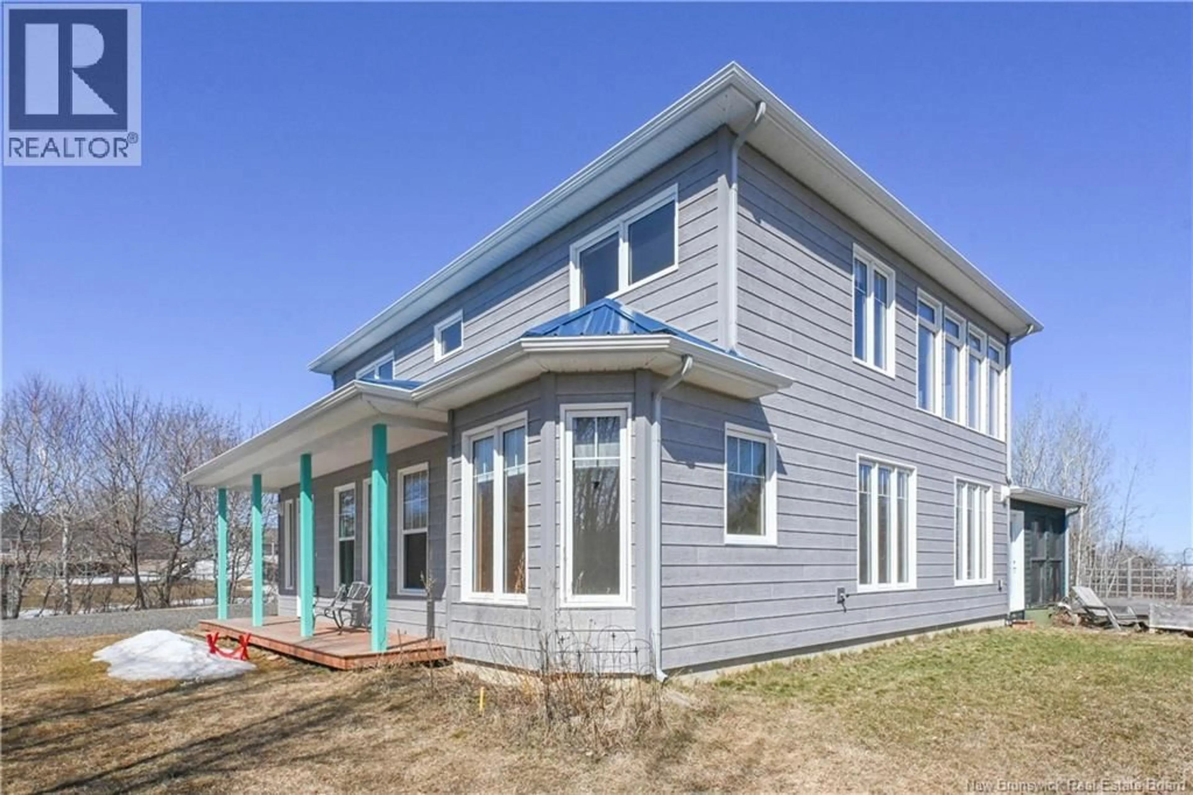 Home with vinyl exterior material, building for 441 SAULNIER EST STREET, Tracadie New Brunswick E1X1E3