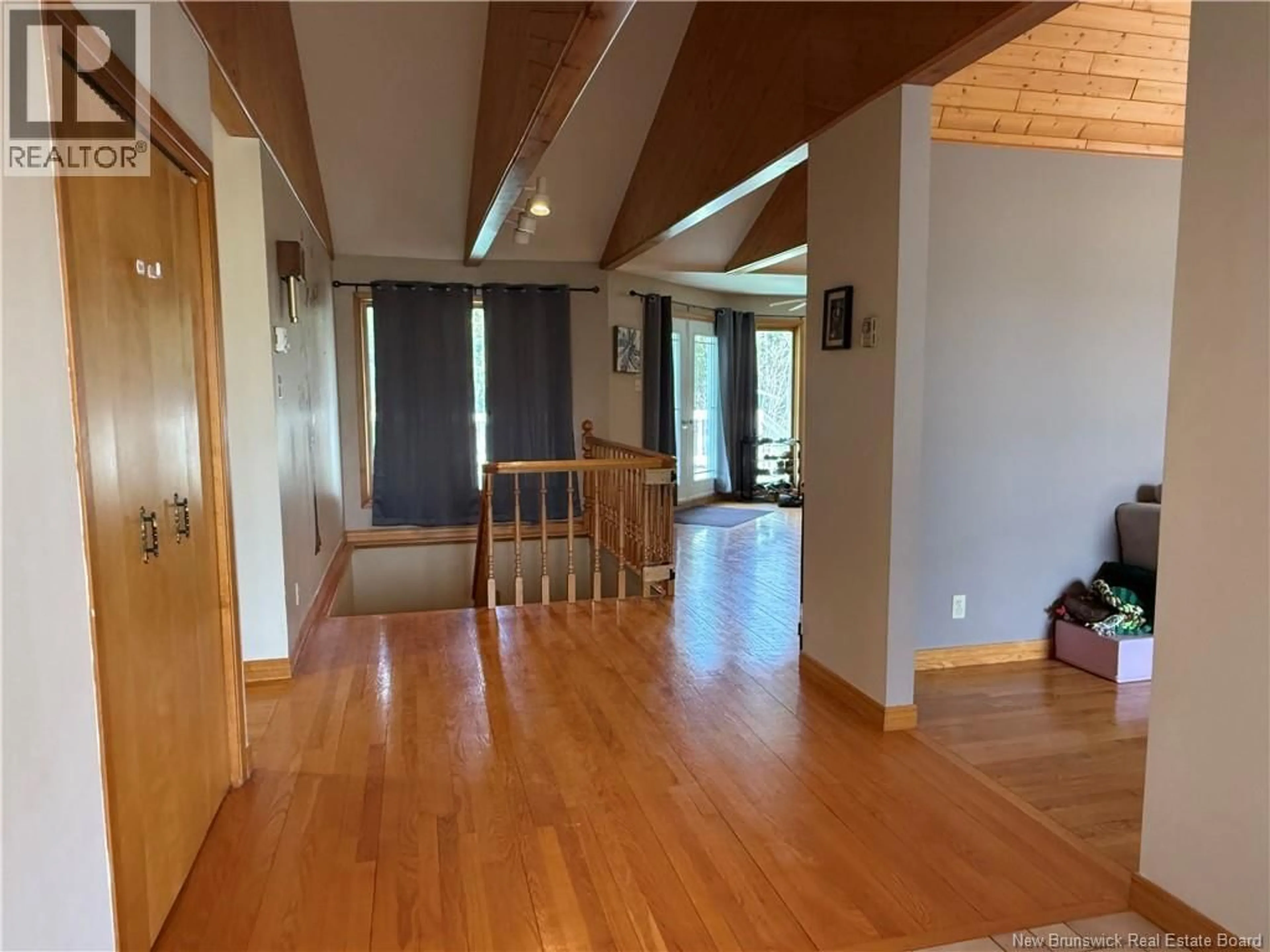 Indoor foyer for 140 DESPRES ROAD, Saint-André New Brunswick E3Y2Z4