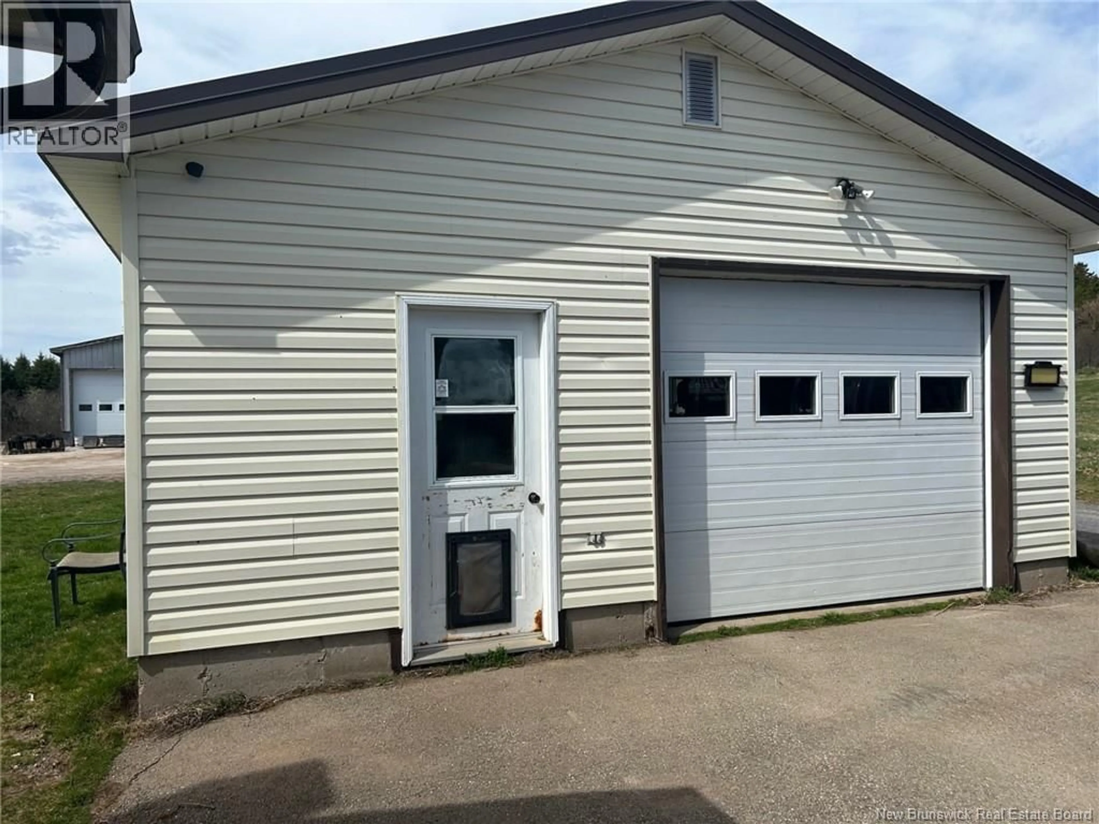 Indoor garage for 584 ROUTE 124 ROAD, Norton New Brunswick E5T1R5