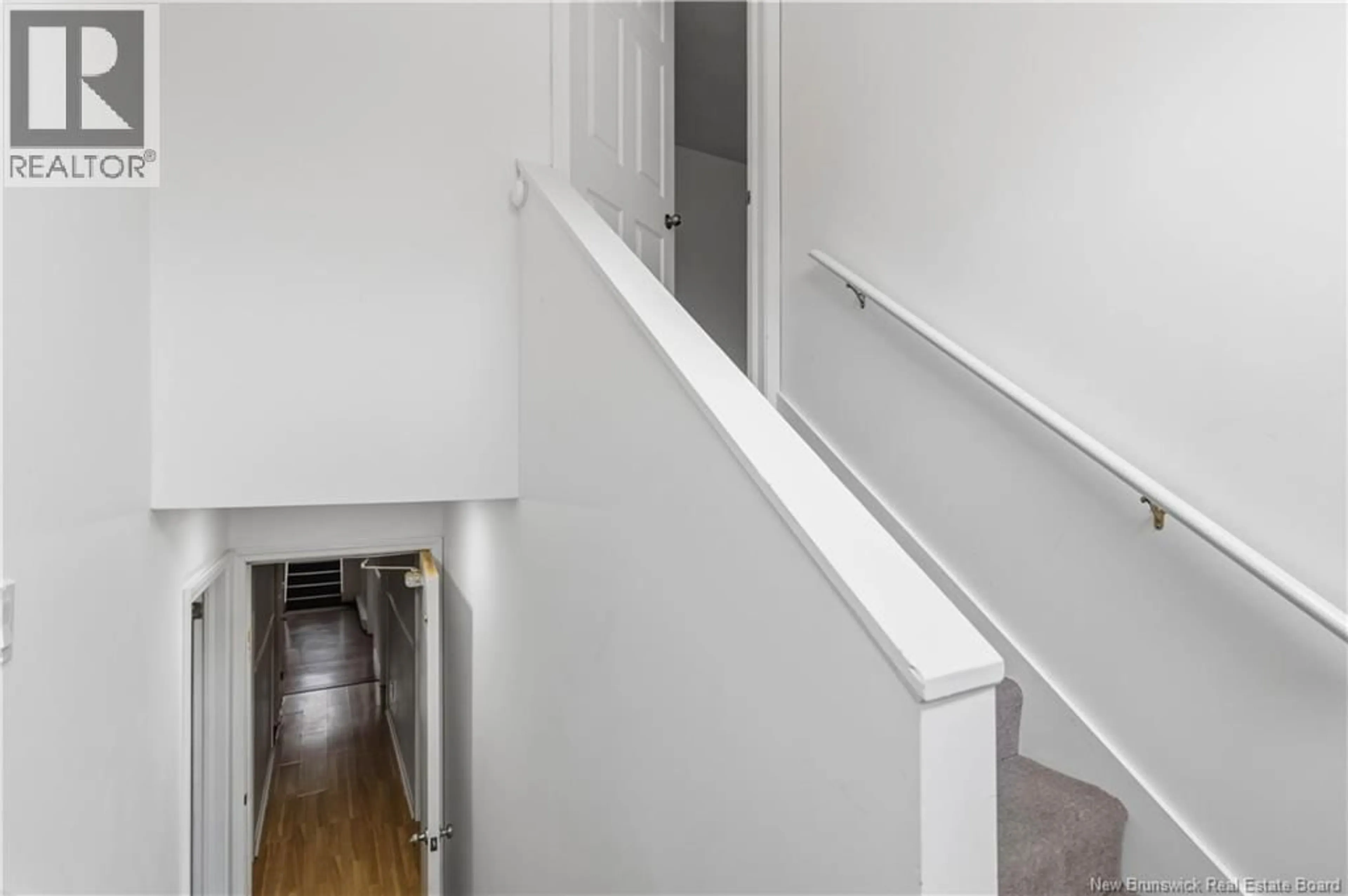 Stairs for 154 SUNSET DRIVE, Fredericton New Brunswick E3A1A3