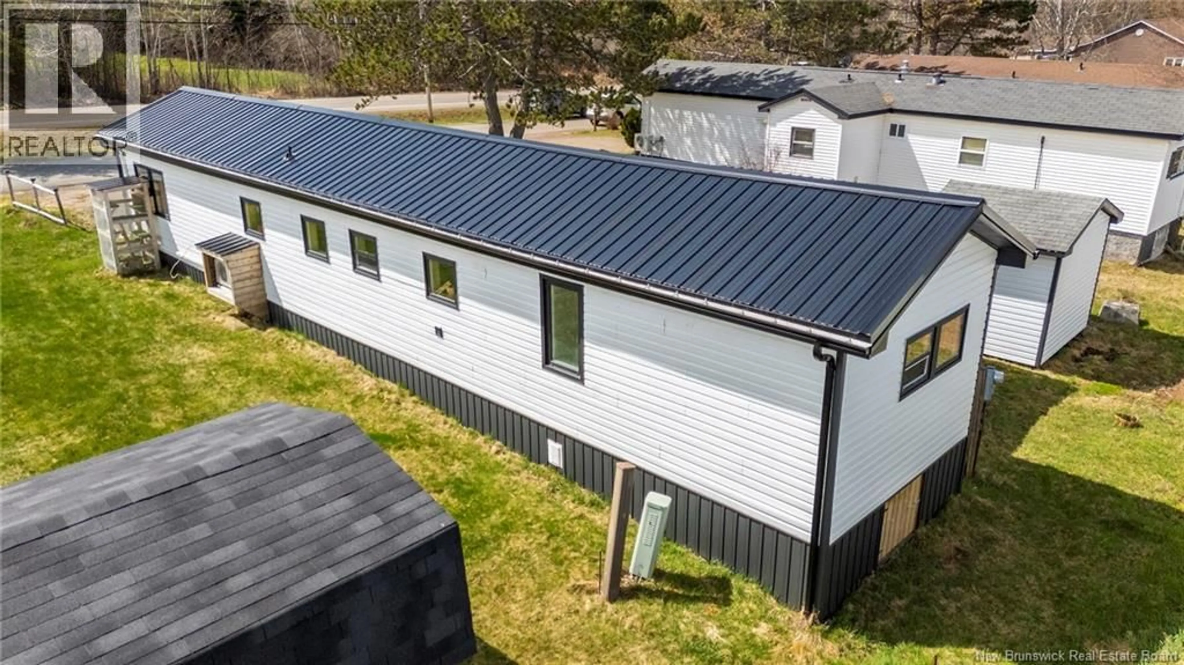 Home with vinyl exterior material, building for 18 DAISY LANE, Riverview New Brunswick E1B4Z3