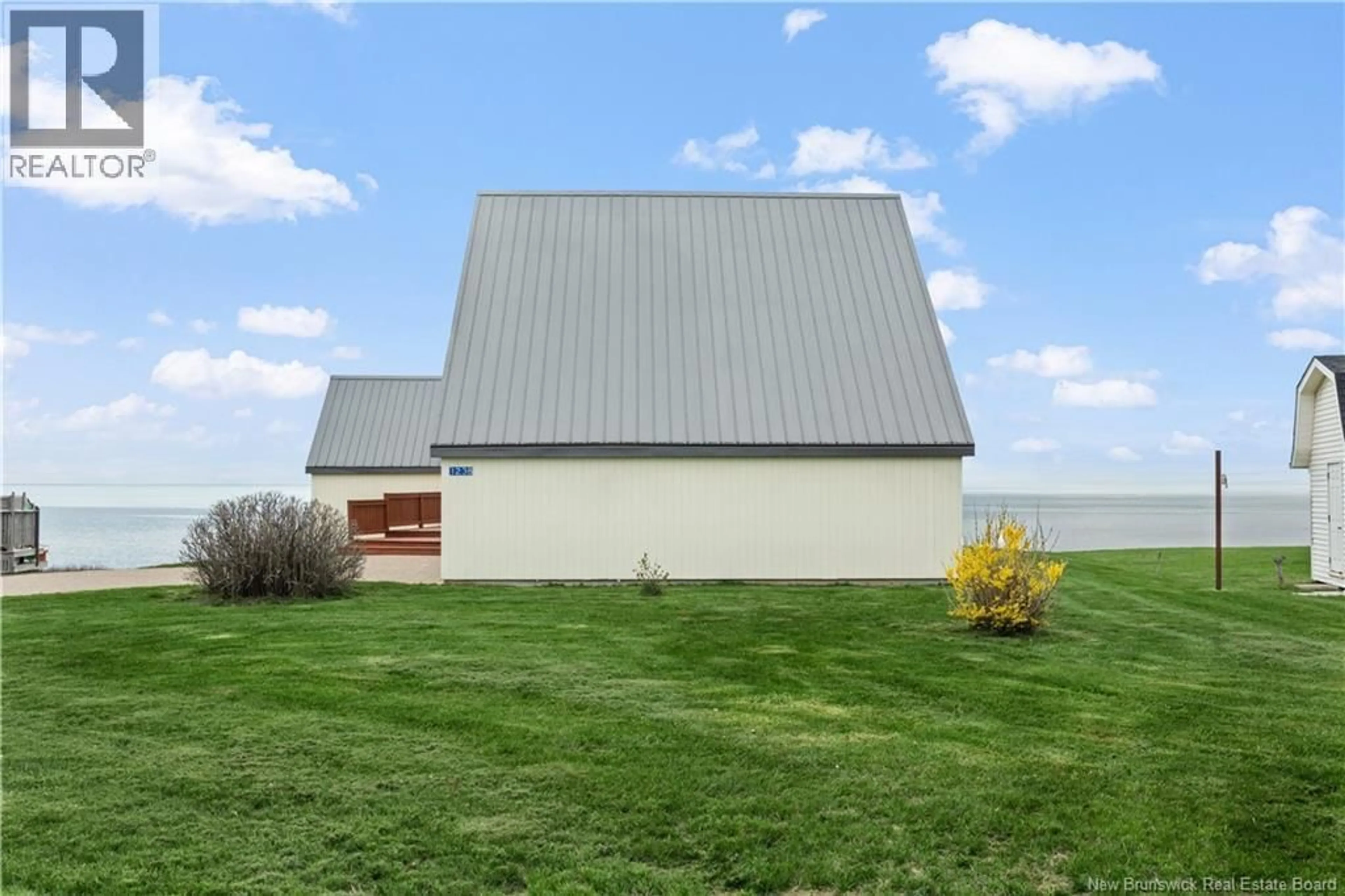 Shed for 1238 DES HIRONDELLES, Cap-Pelé New Brunswick E4N1R7