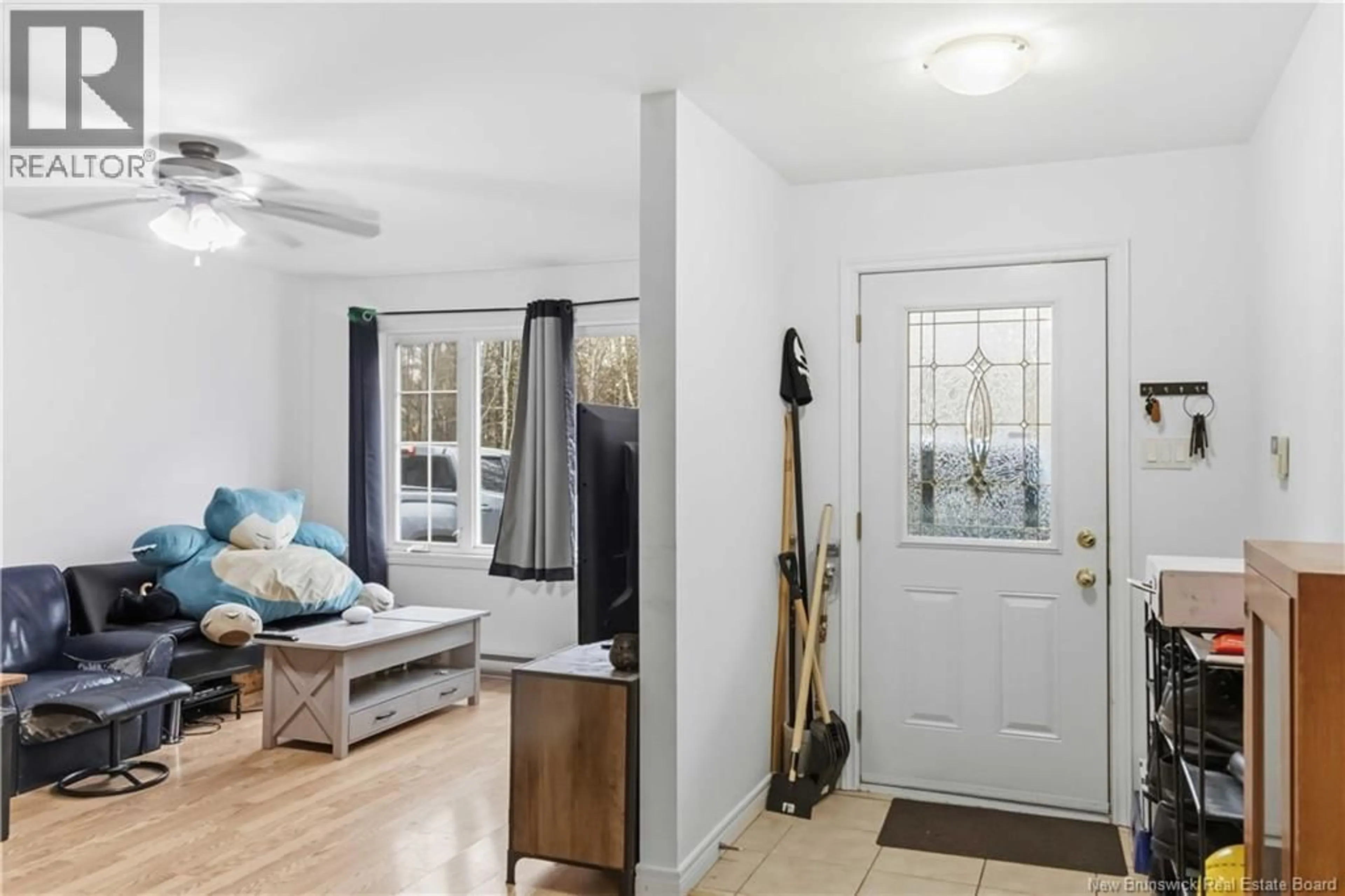 Indoor entryway for 58 LENAS WOODS LANE, Geary New Brunswick E2V3Z5