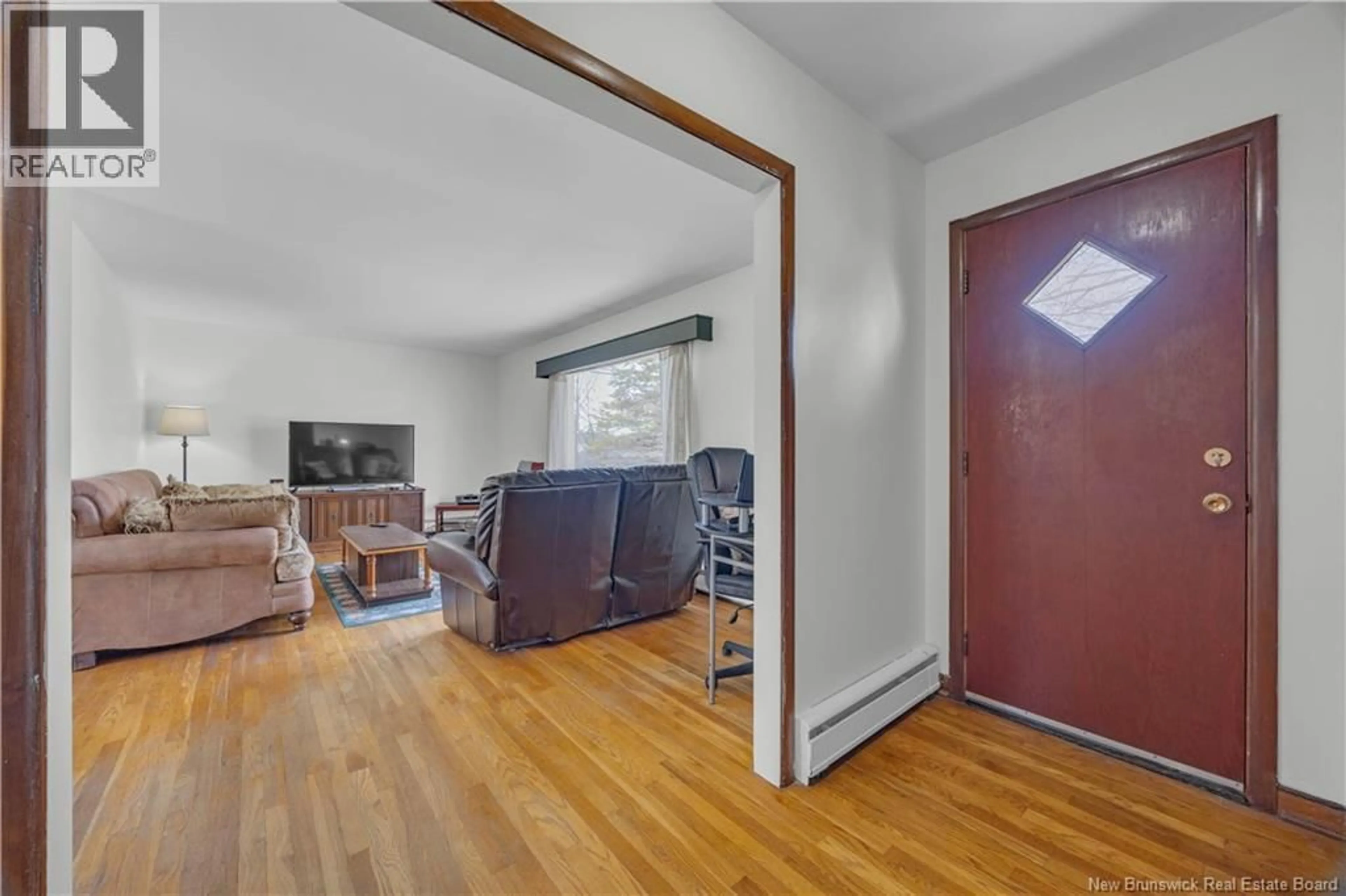 Living room with furniture, unknown for 892 MOLLINS DRIVE, Saint John New Brunswick E2M4L8