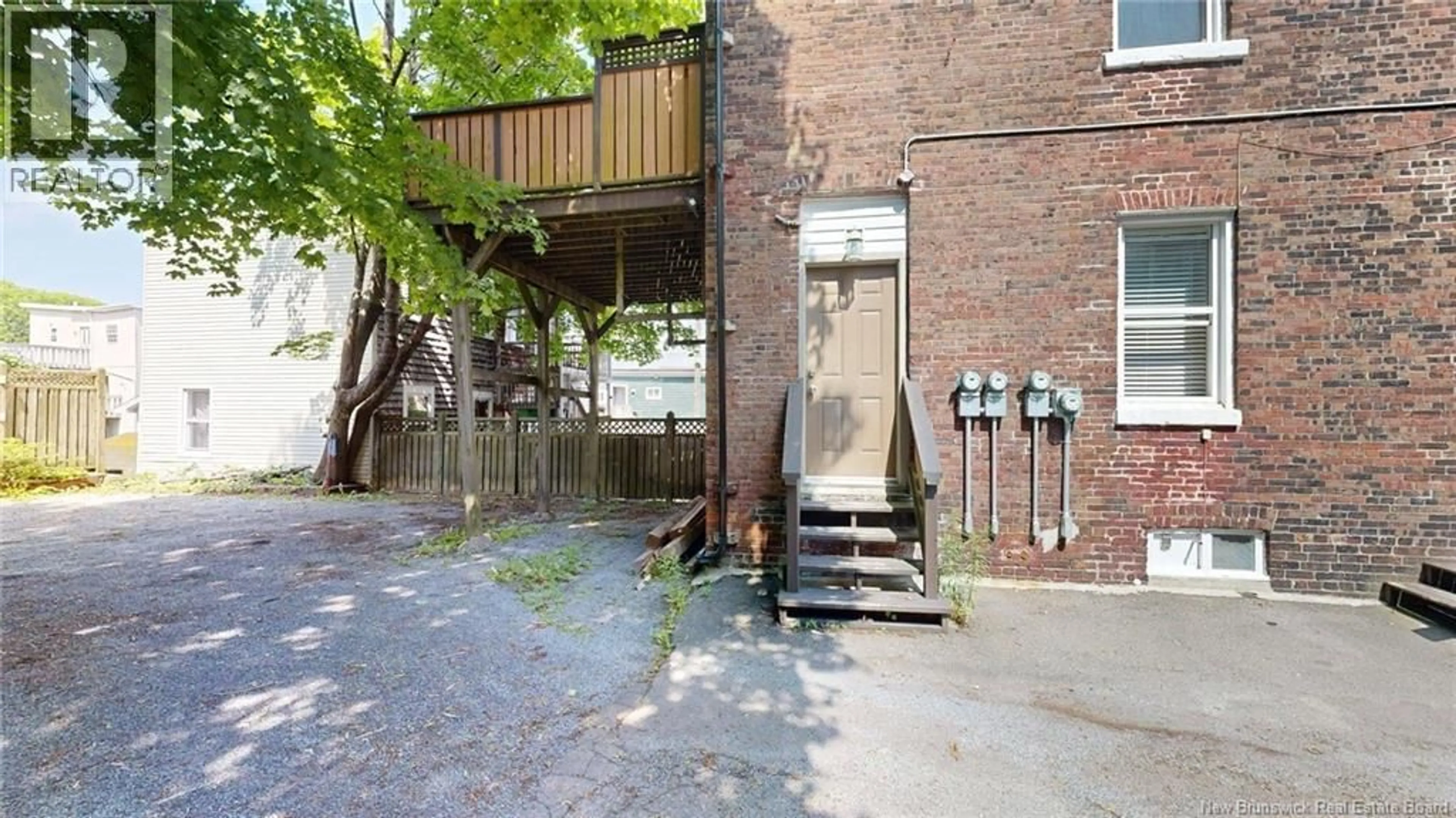 Patio, street for 127 LEINSTER STREET, Saint John New Brunswick E2L1J4