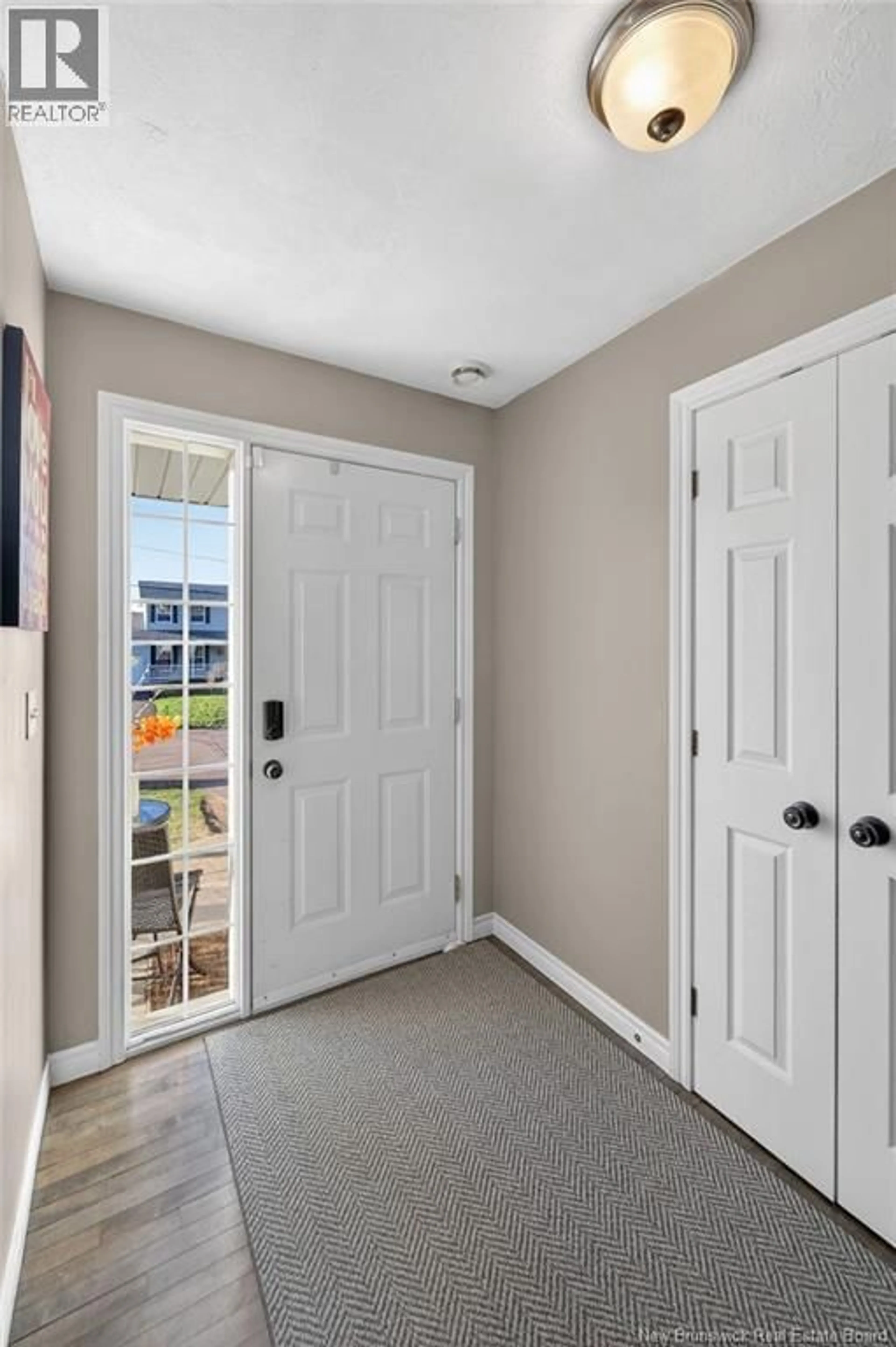 Indoor entryway for 28 GLENFOREST DRIVE, Riverview New Brunswick E1B4X3
