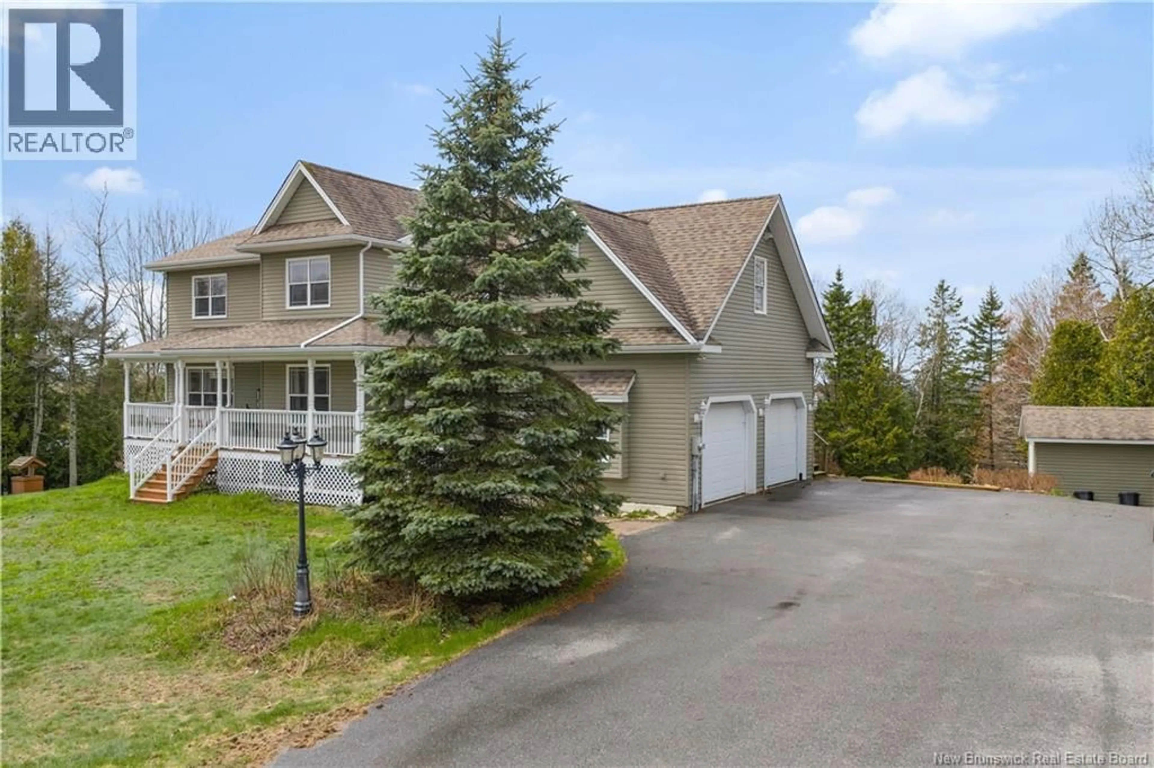 A pic from outside/outdoor area/front of a property/back of a property/a pic from drone, street for 37 SQUIRE DRIVE, Quispamsis New Brunswick E2G1C1
