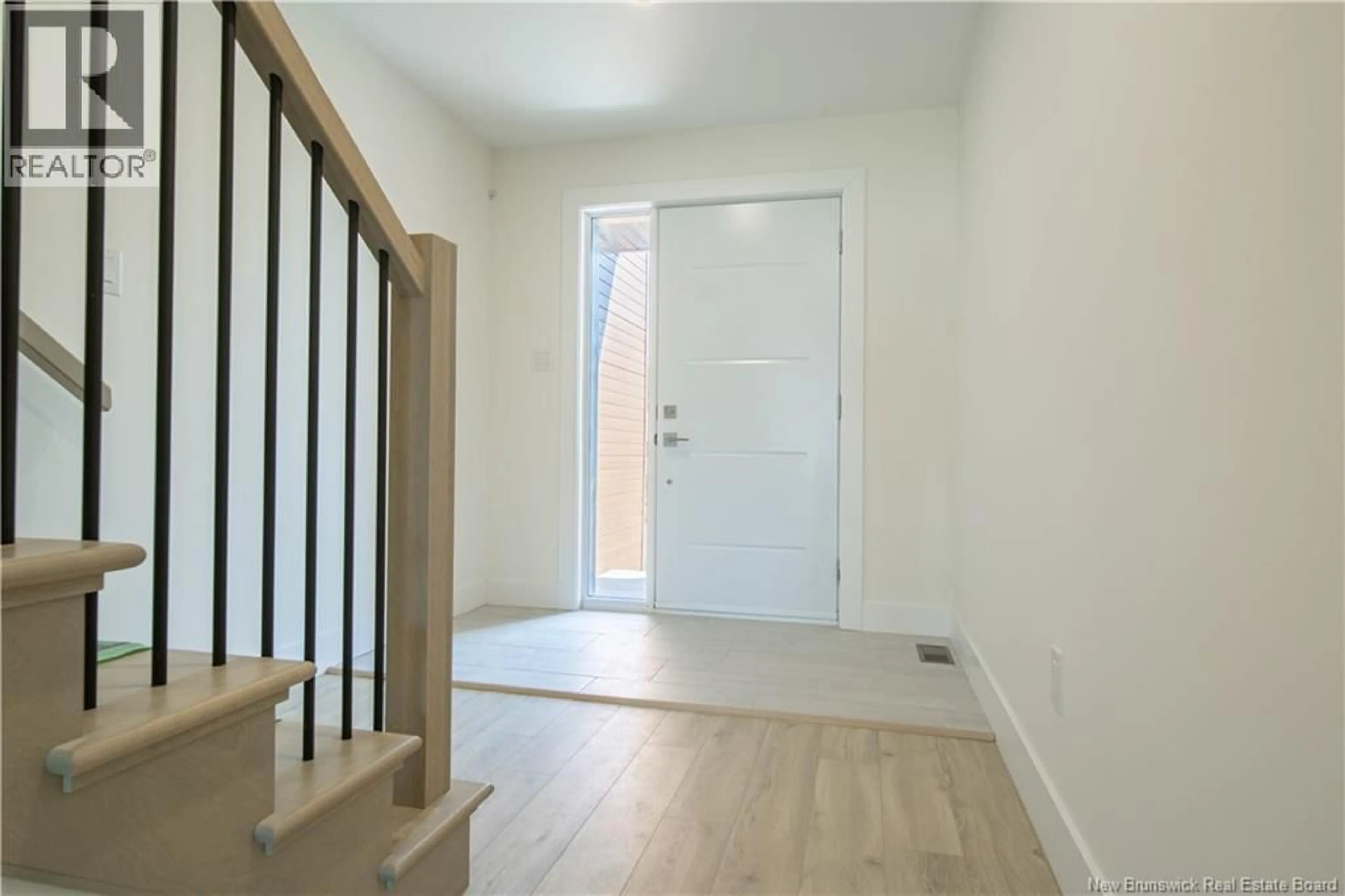 Indoor entryway for 204 DICKEY BOULEVARD, Riverview New Brunswick E1B0V2