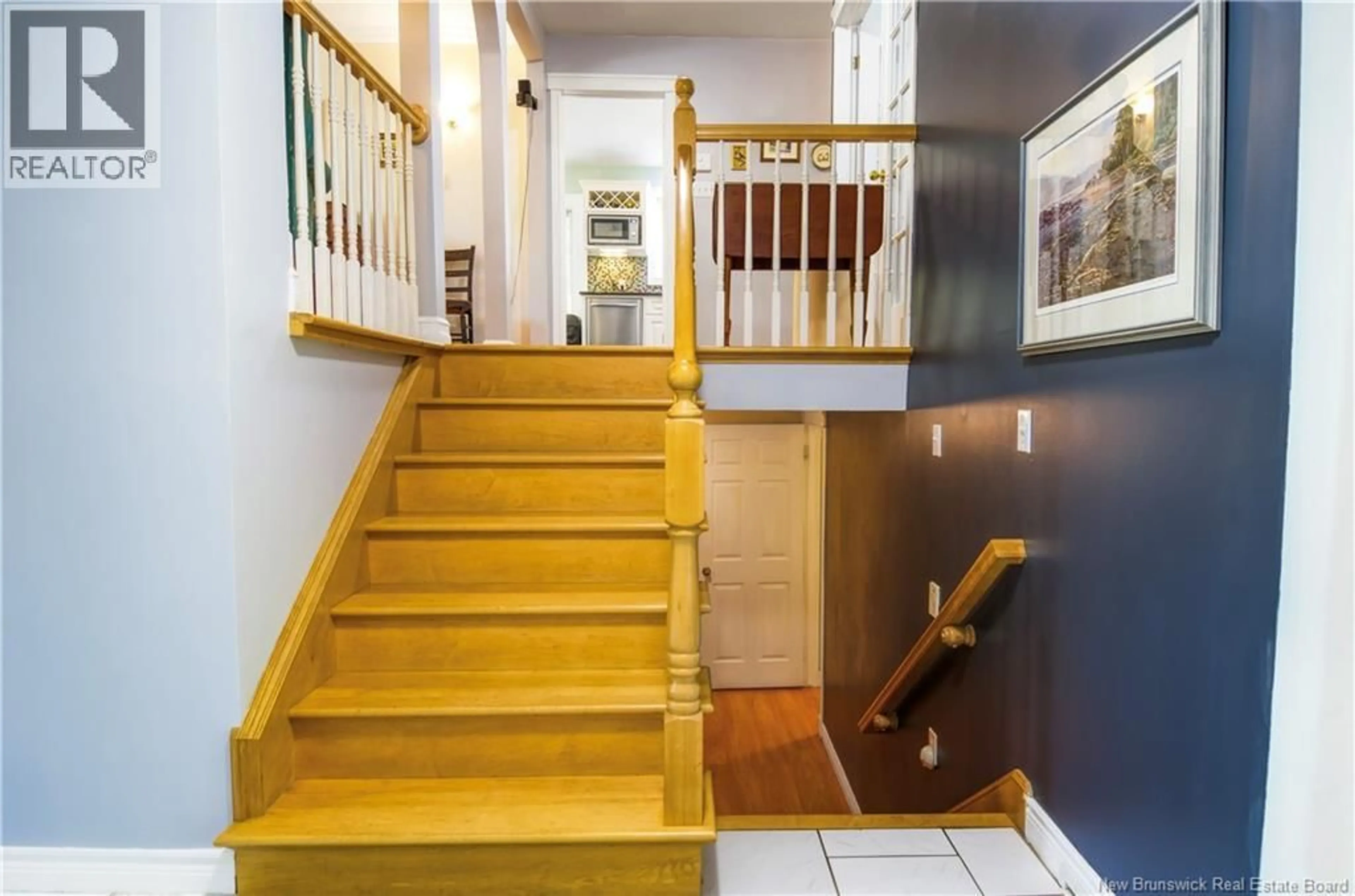 Indoor foyer for 33 HIGHLAND AVENUE, Rothesay New Brunswick E2E5N1