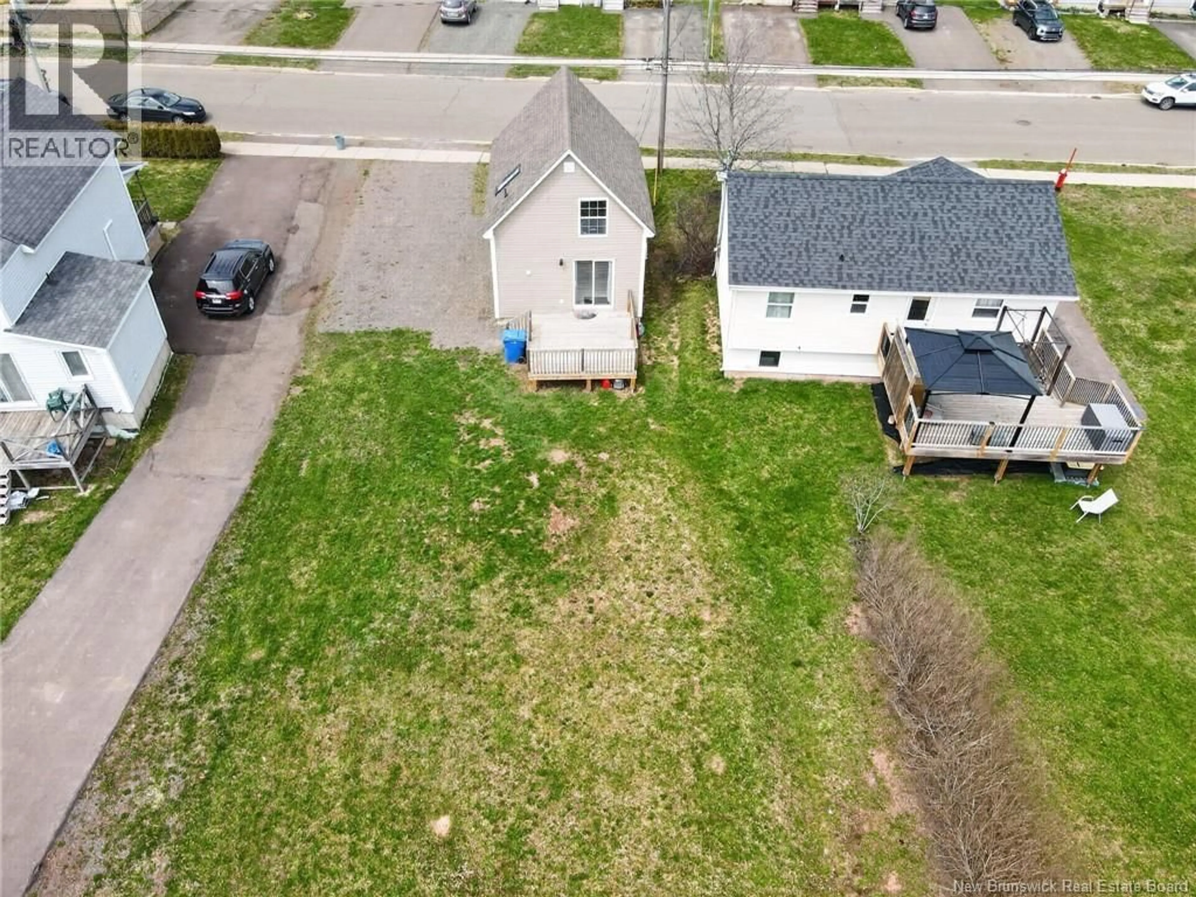 A pic from outside/outdoor area/front of a property/back of a property/a pic from drone, street for 254 HIGHLANDVIEW ROAD, Moncton New Brunswick E1A2L3