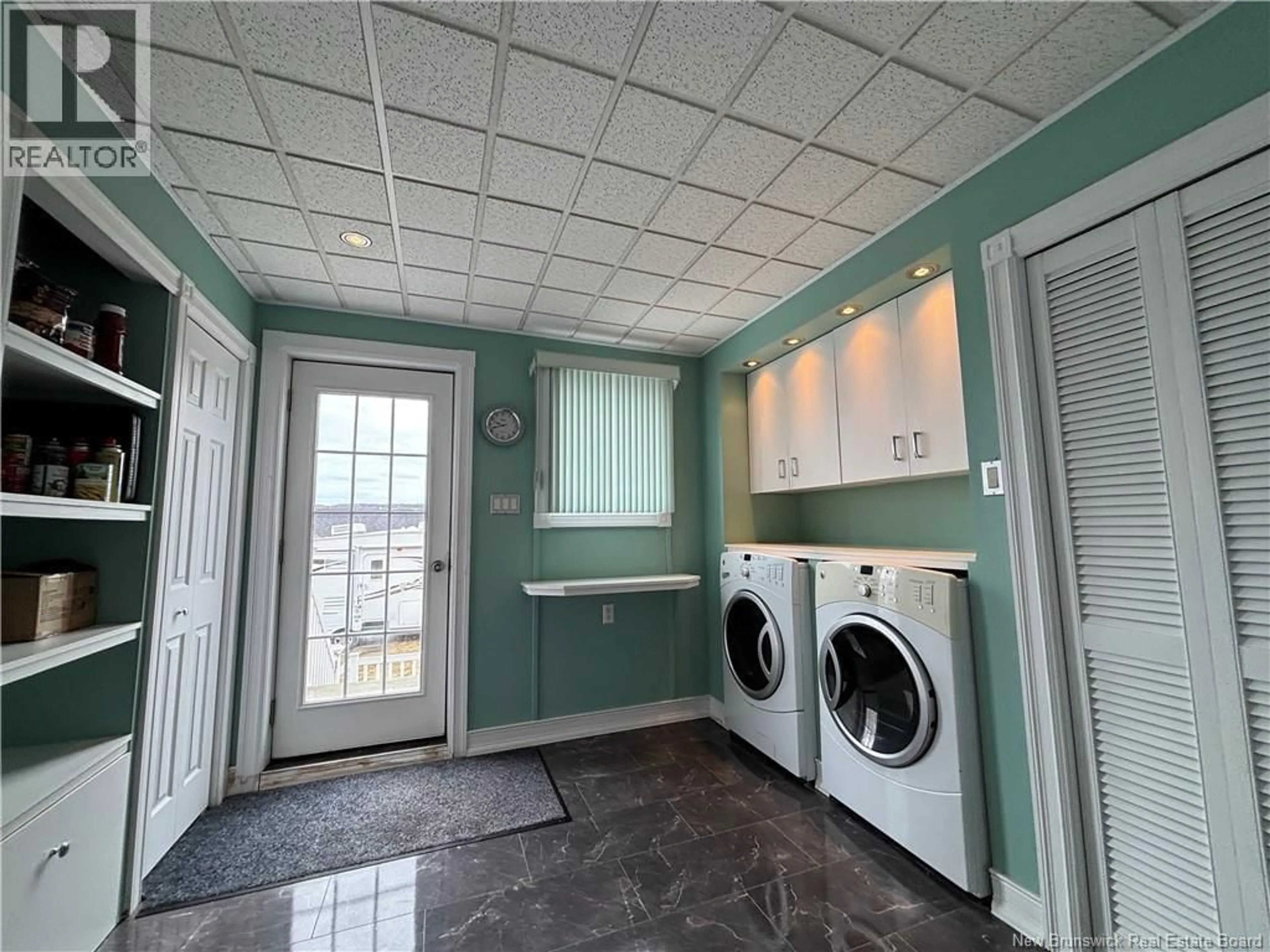 Laundry room for 35 JEAN-BÉLANGER, Edmundston New Brunswick E3V3X5