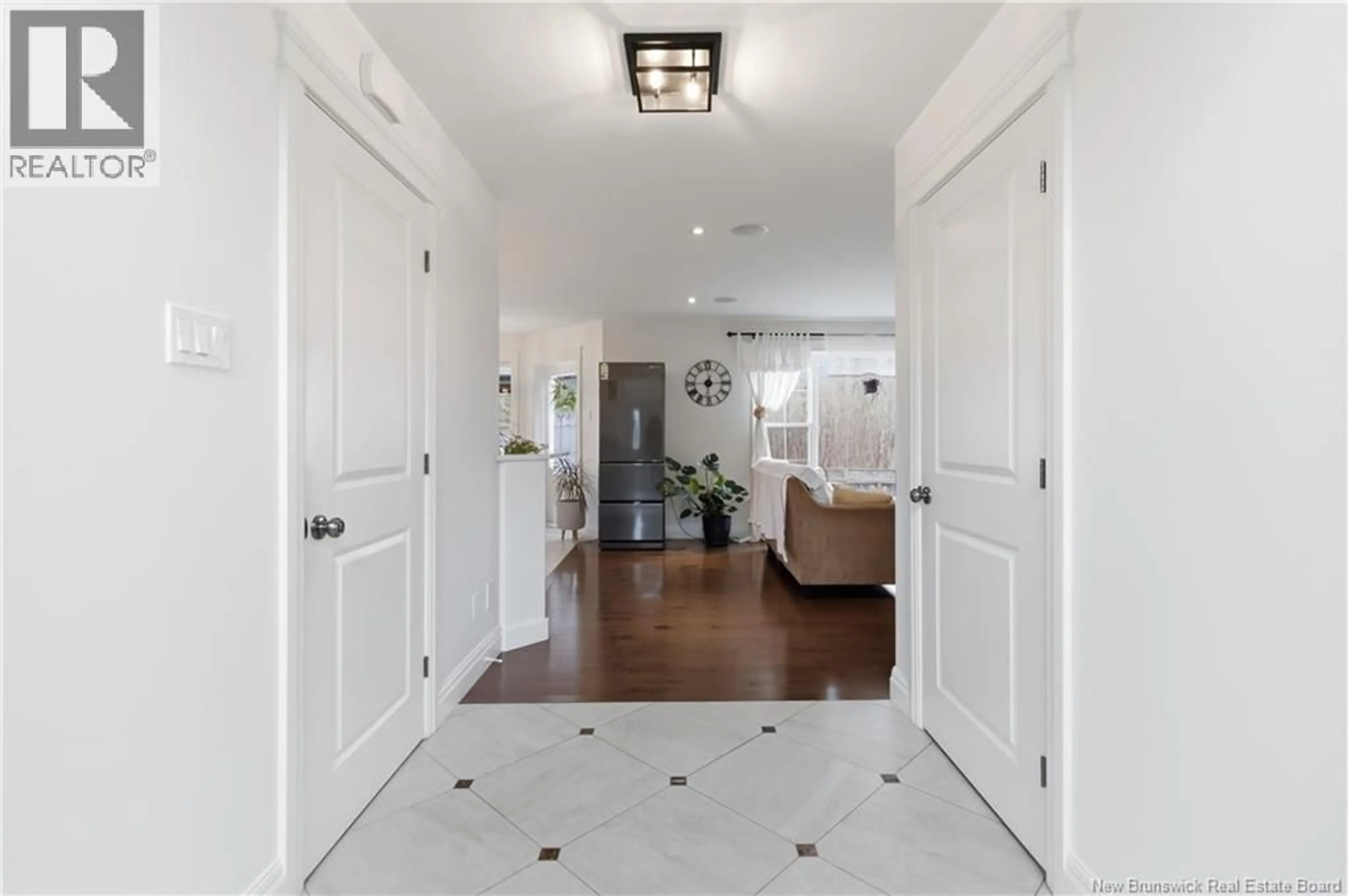 Indoor entryway for 10 TURNBERRY COURT, Moncton New Brunswick E1G0P4