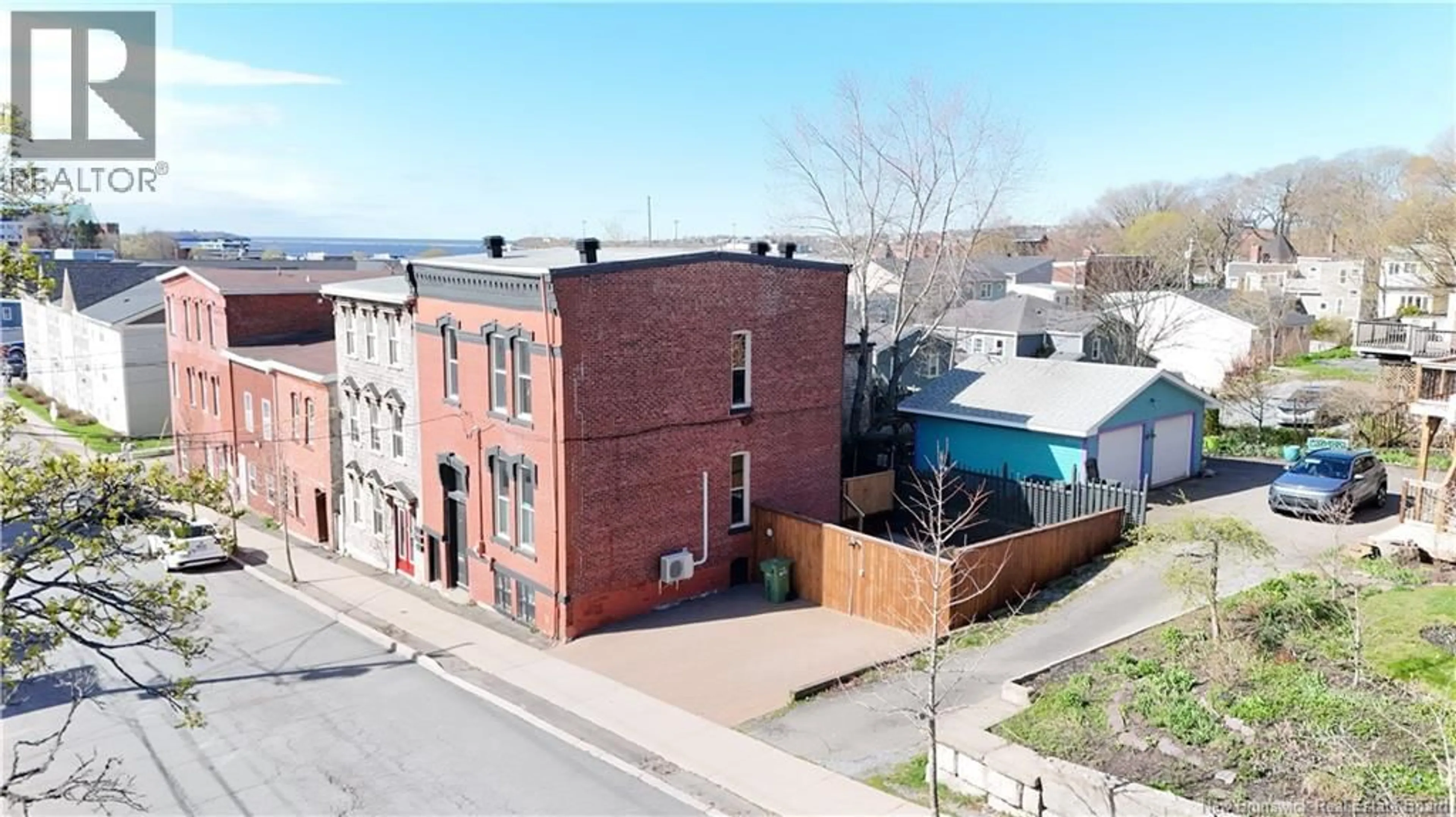 A pic from outside/outdoor area/front of a property/back of a property/a pic from drone, building for 161 CARMARTHEN STREET, Saint John New Brunswick E2L2P4