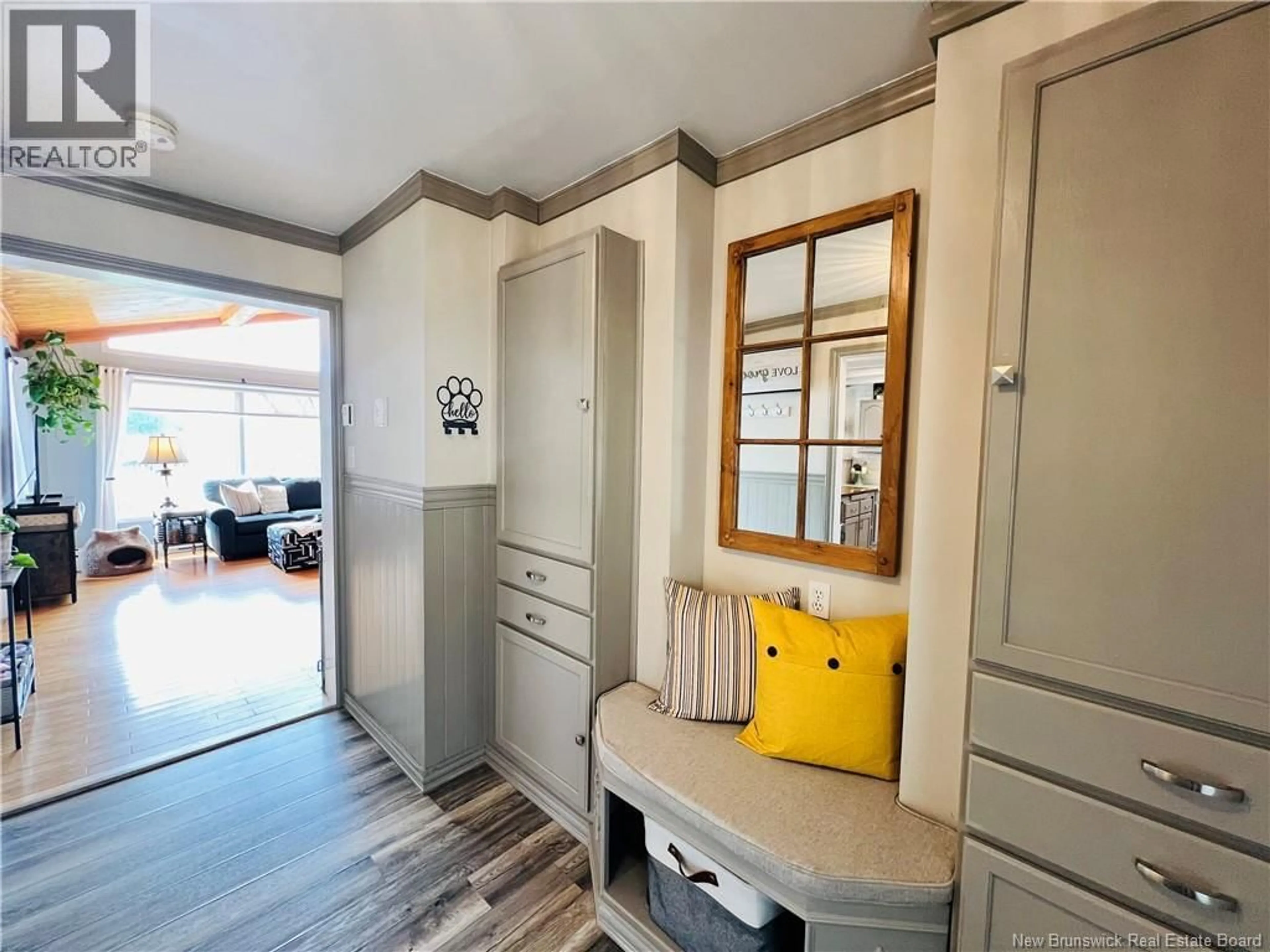 Indoor entryway for 30 STILLWATER STREET, St George New Brunswick E5C1V7