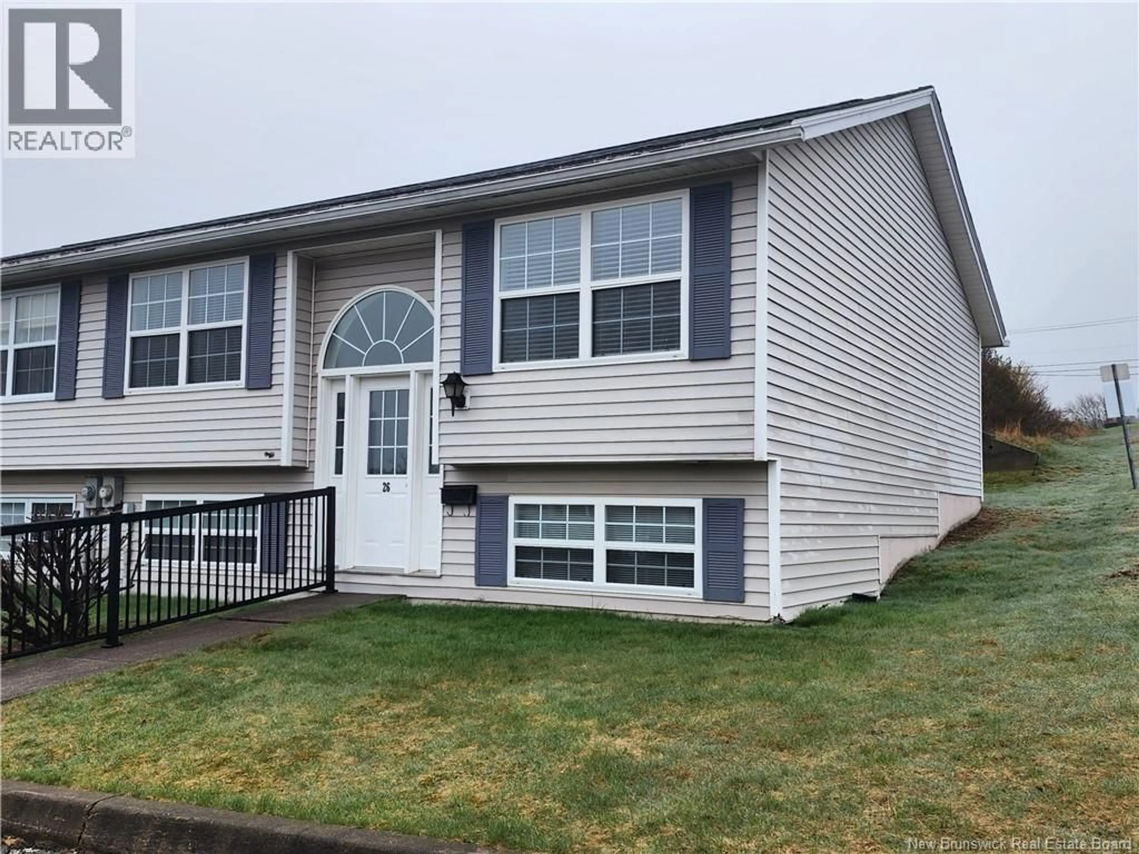 Home with vinyl exterior material, unknown for 26 LONGVIEW COURT, Saint John New Brunswick E2J4N2